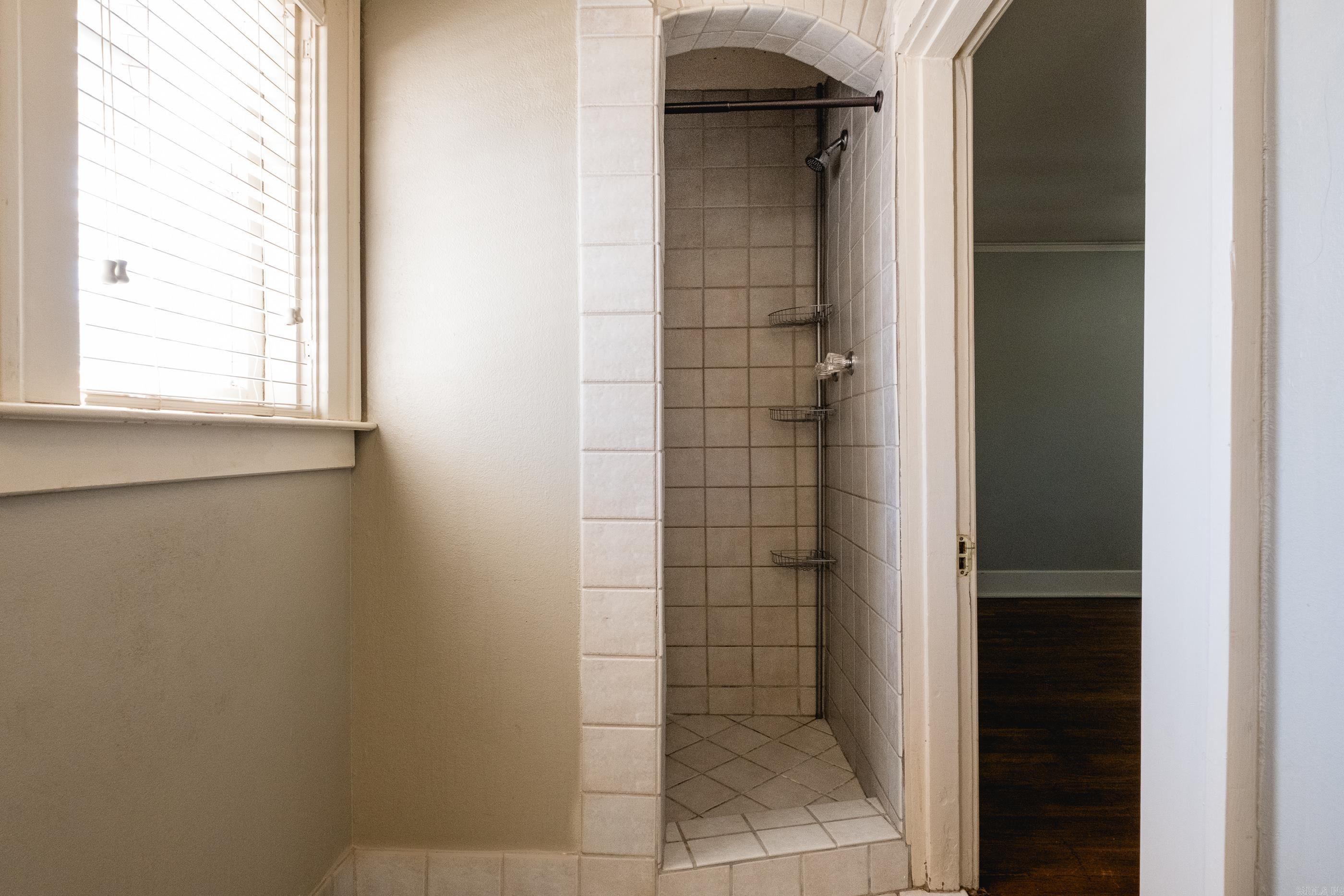 Weldon E Wrights - Residential