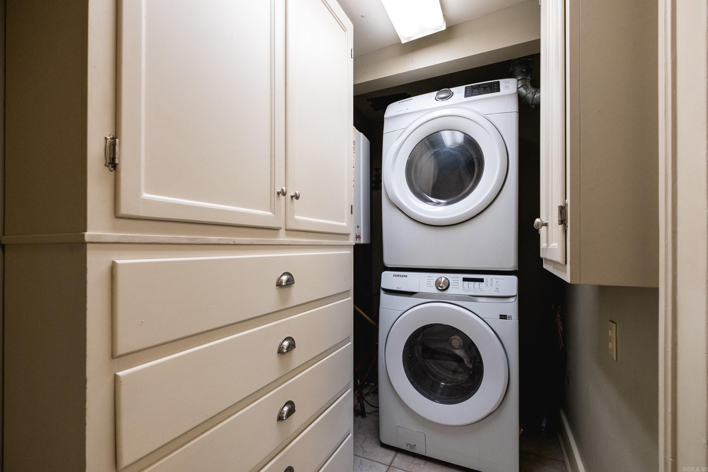 Weldon E Wrights - Residential