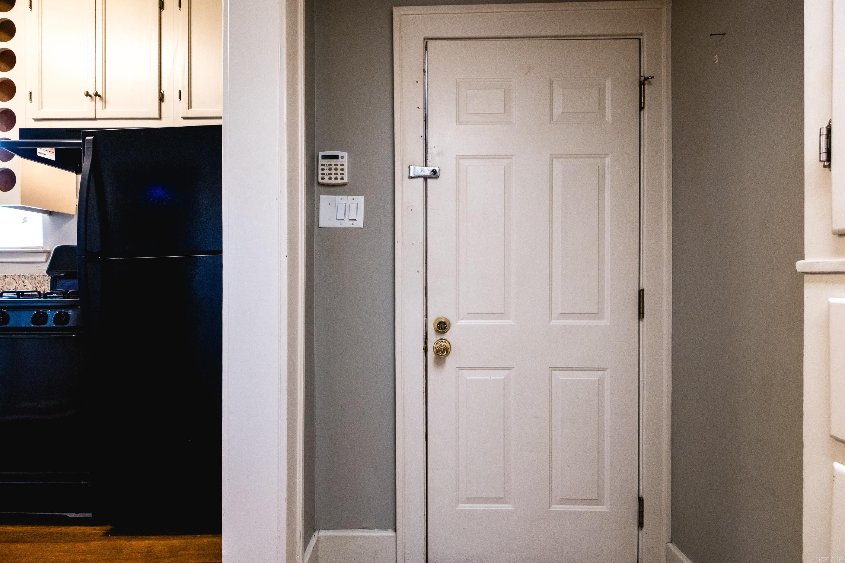 Weldon E Wrights - Residential