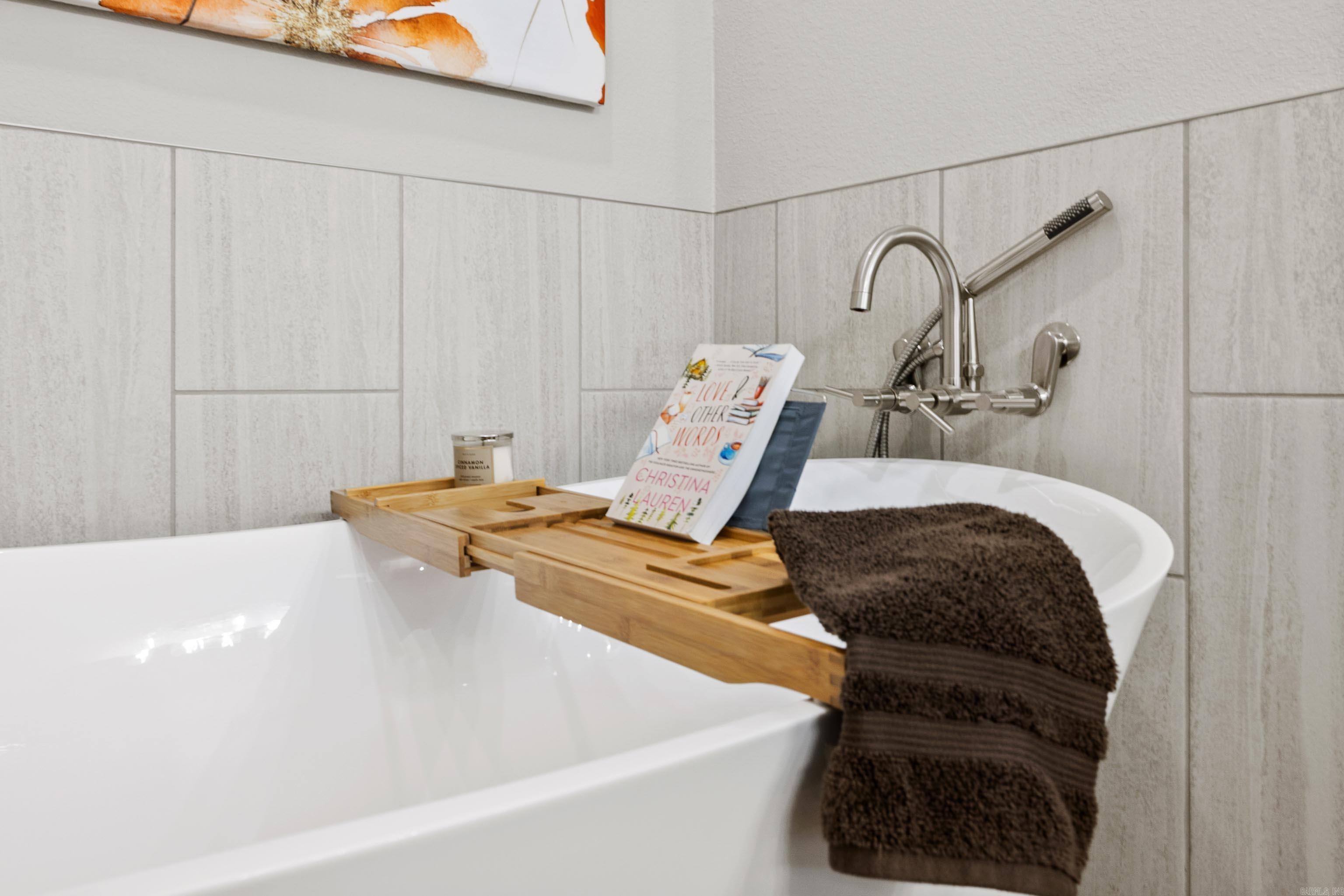 HIDDEN VALLEY ESTATES - Residential