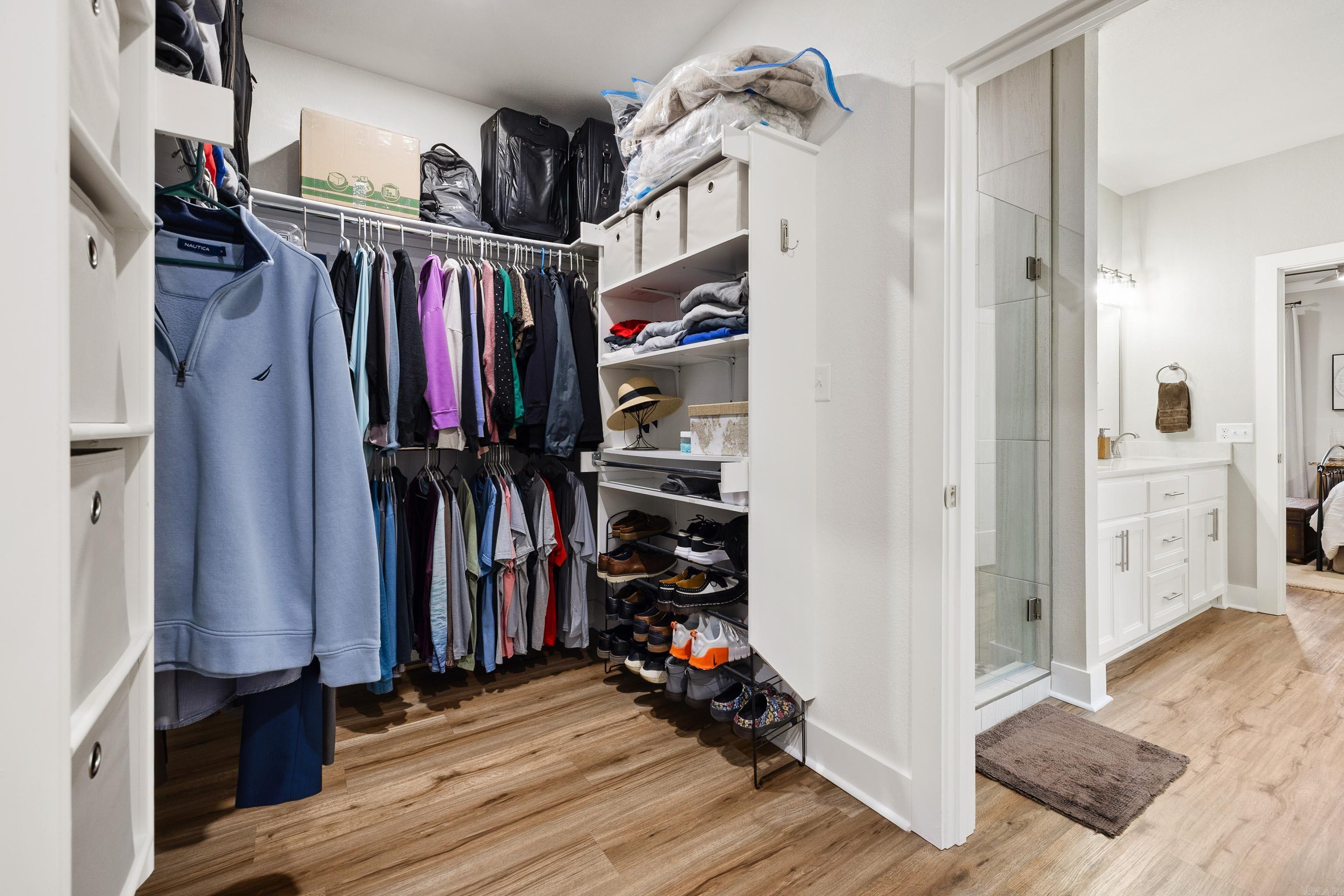 HIDDEN VALLEY ESTATES - Residential