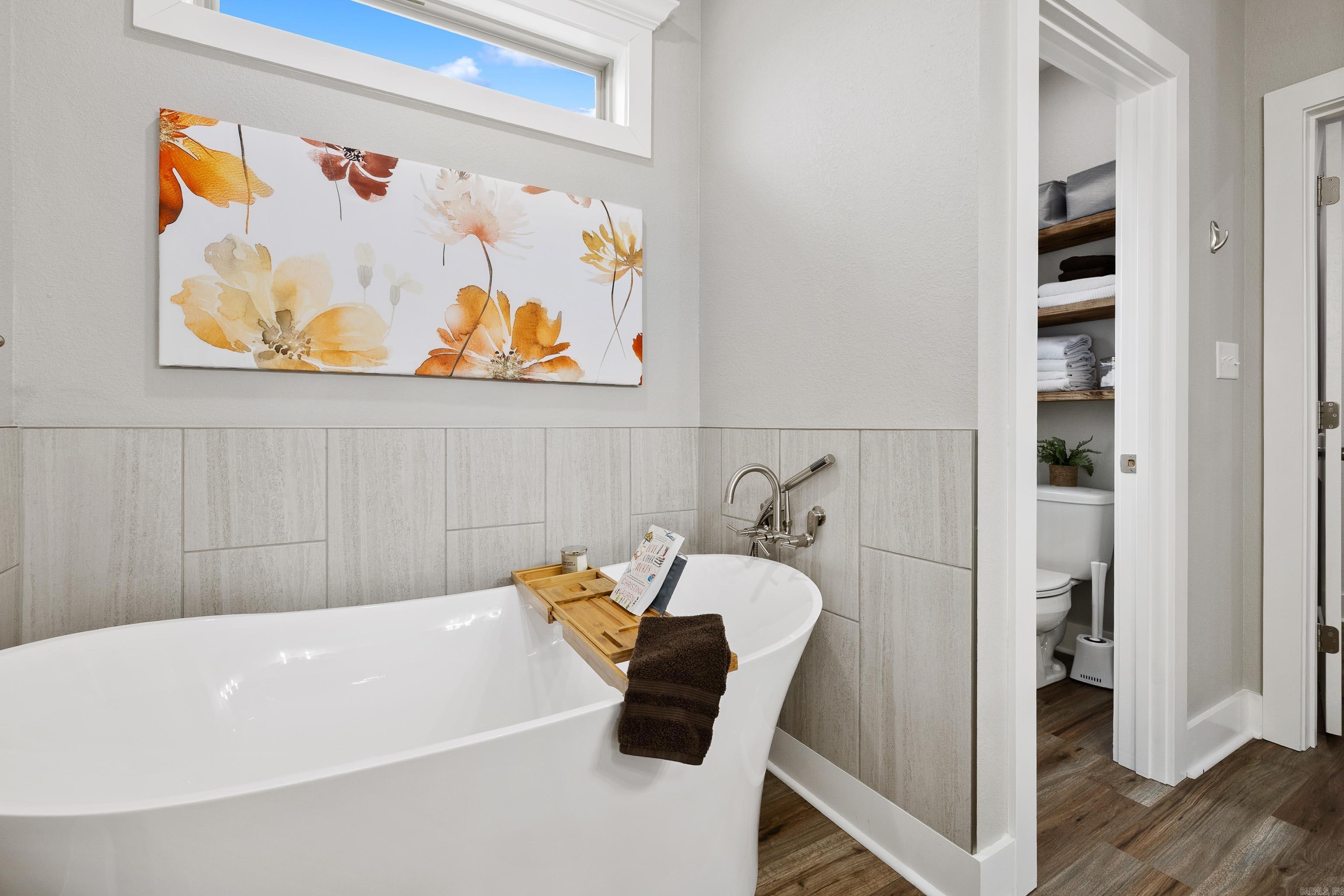 HIDDEN VALLEY ESTATES - Residential