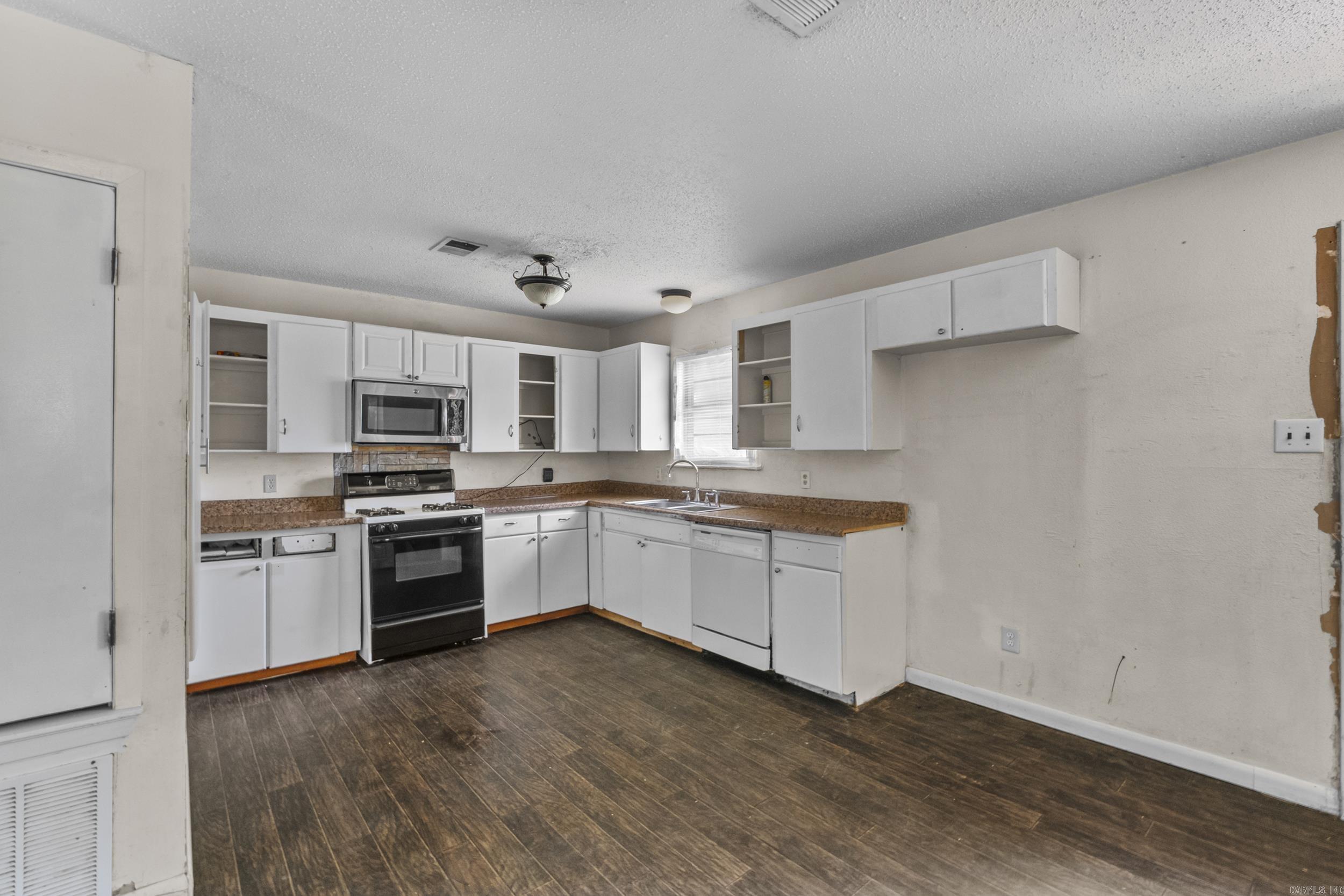 NEELY TO JACK - Residential