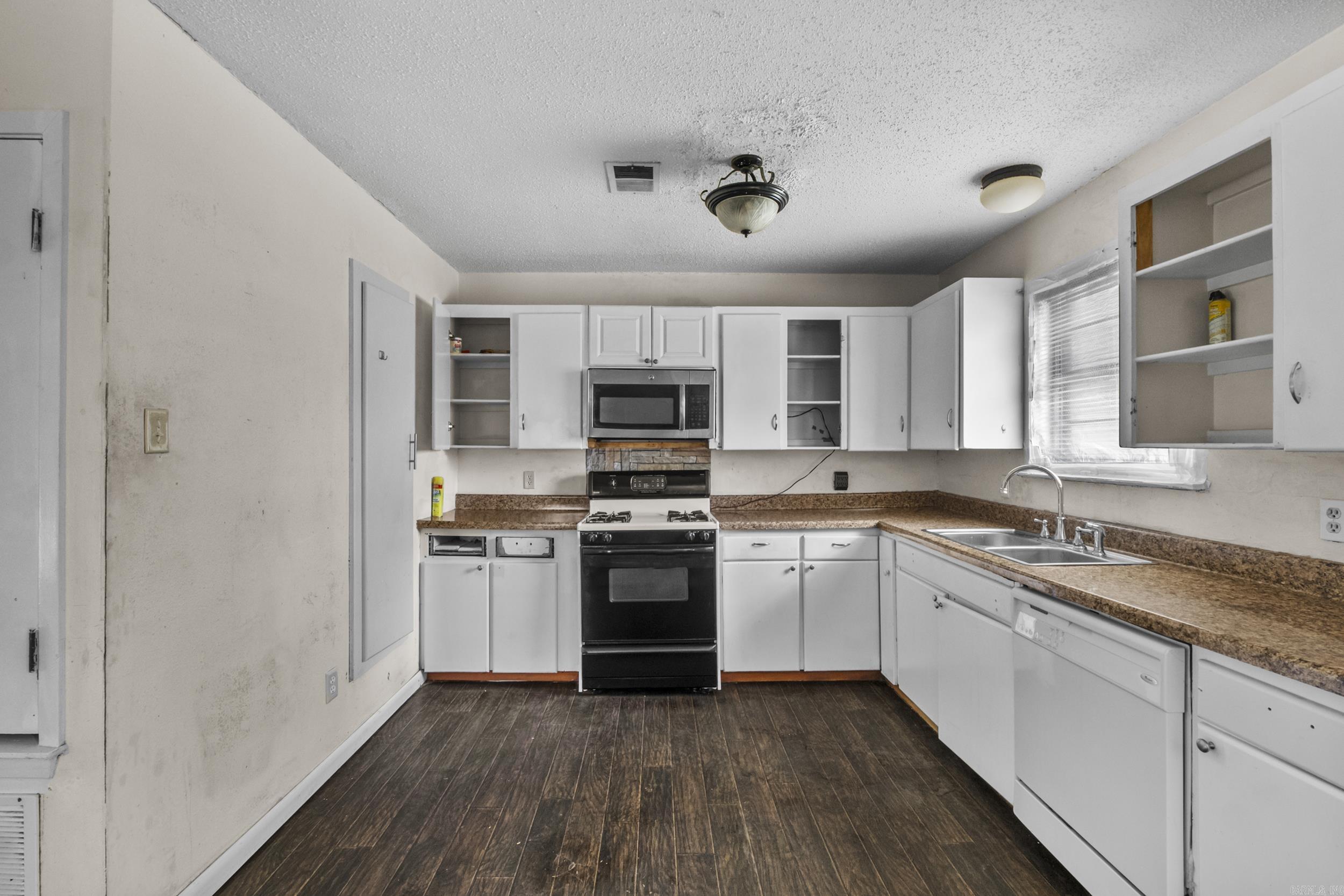 NEELY TO JACK - Residential