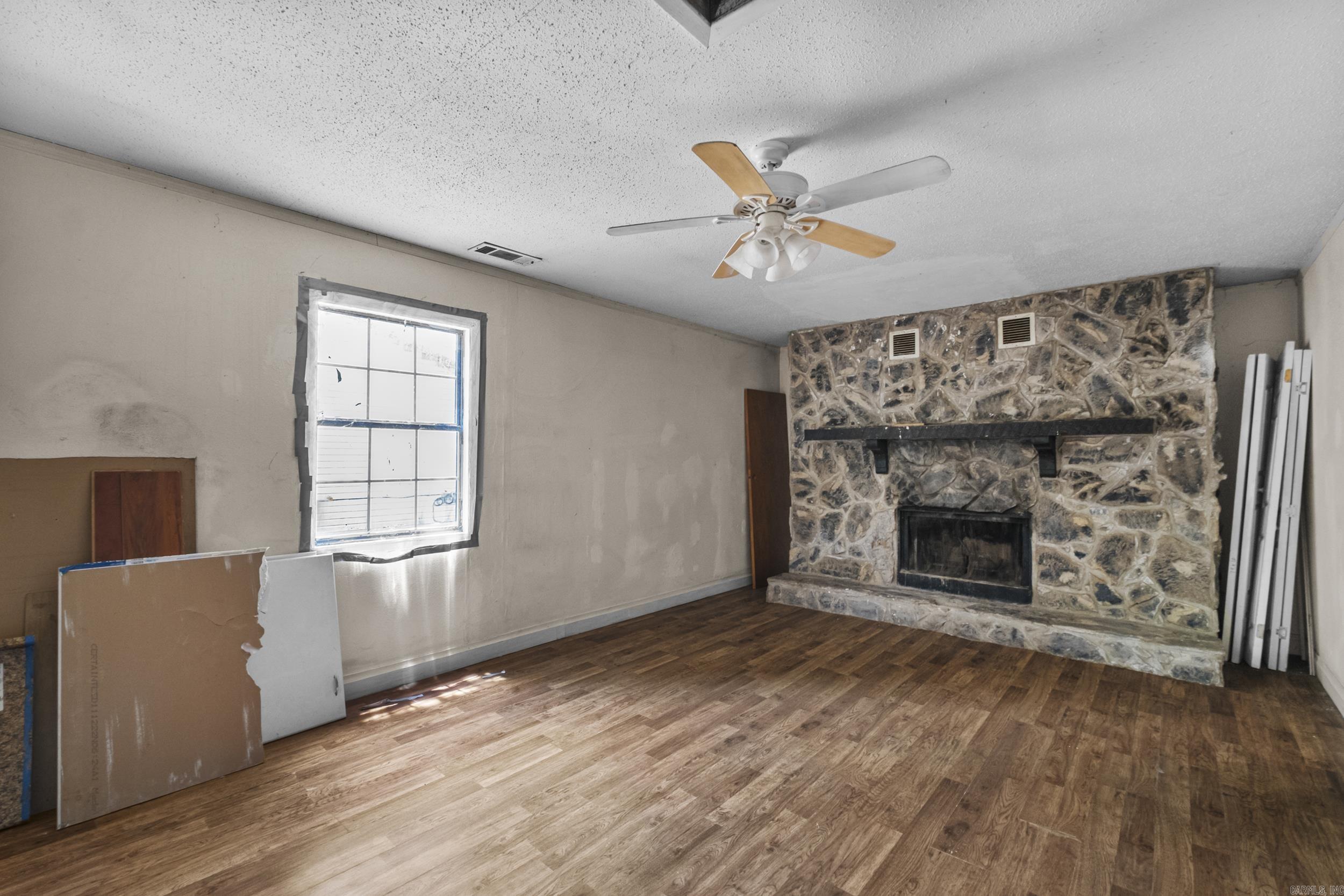 NEELY TO JACK - Residential