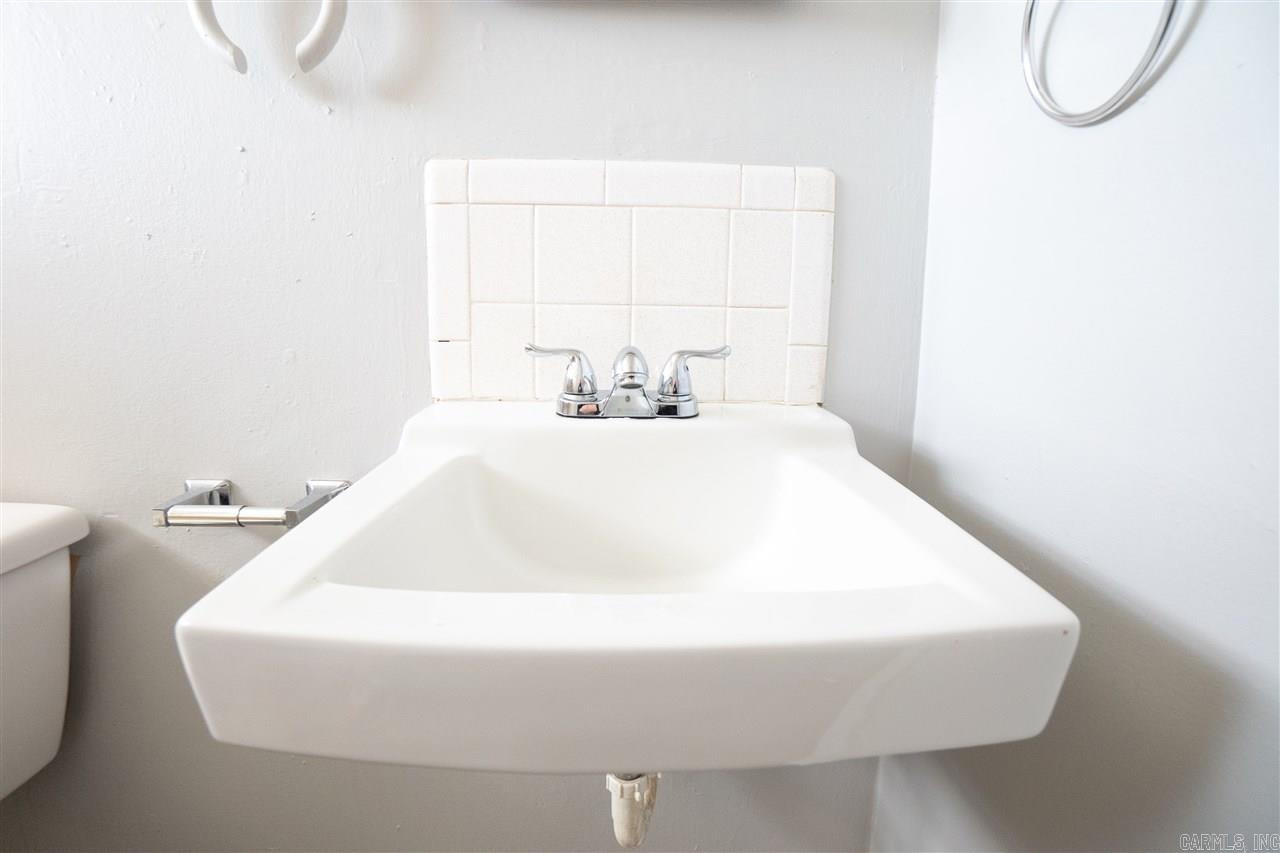 Burns Park - Residential Lease