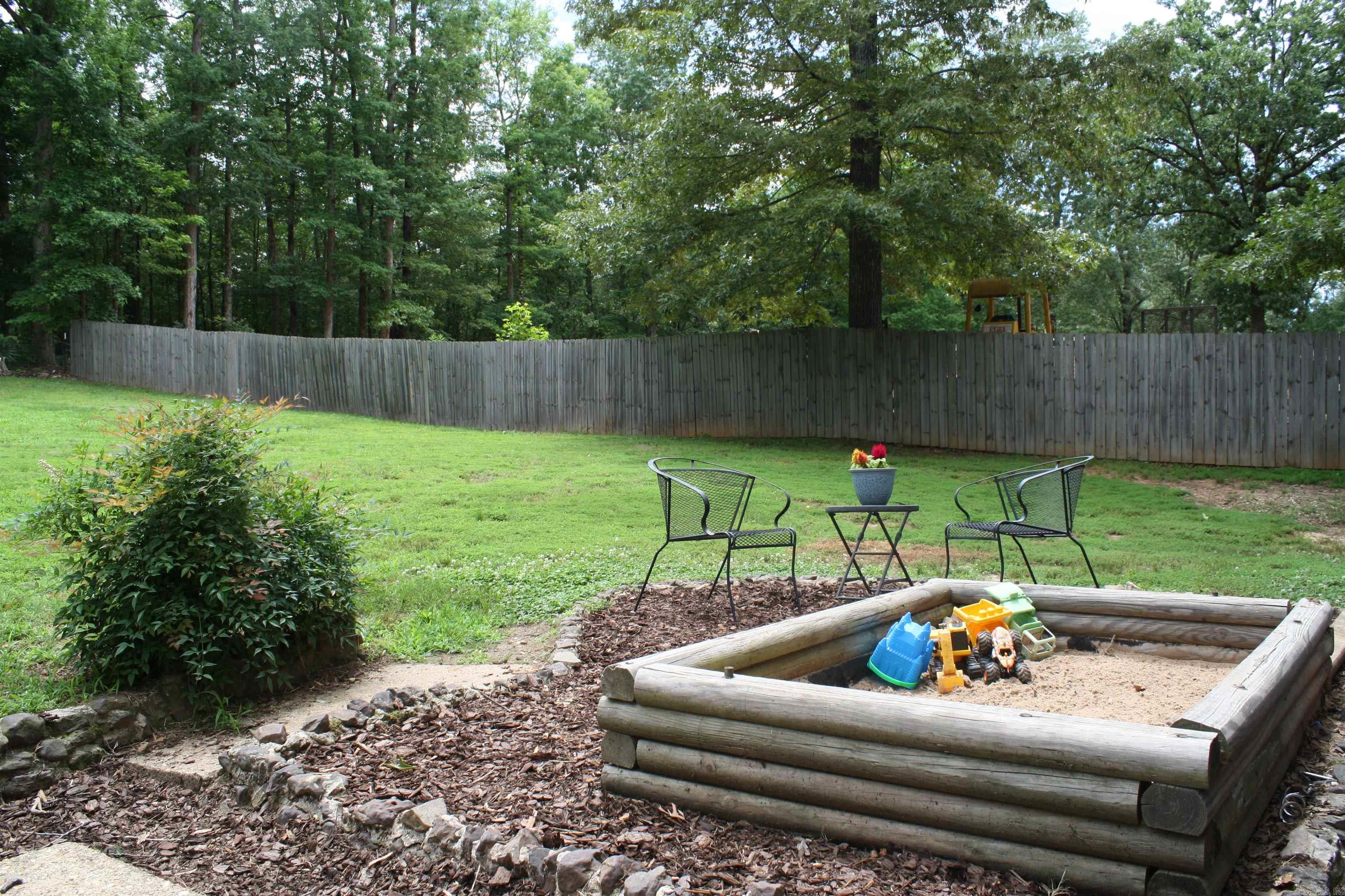 WHISPERING HILLS - Residential