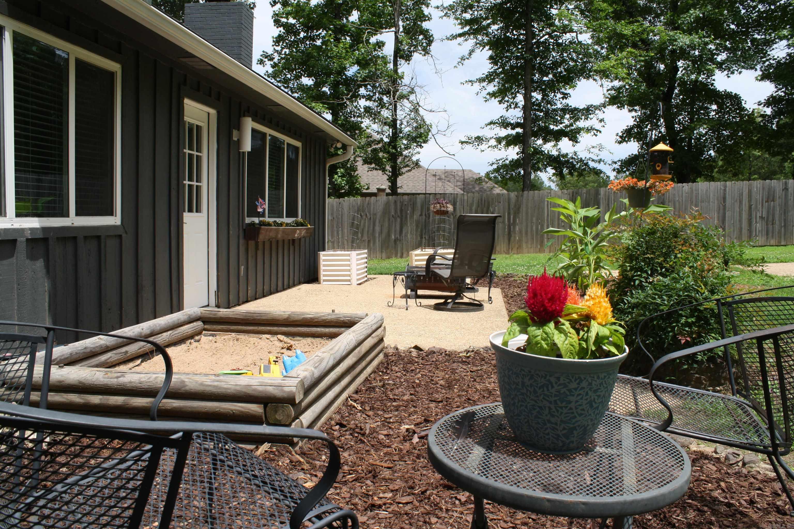 WHISPERING HILLS - Residential