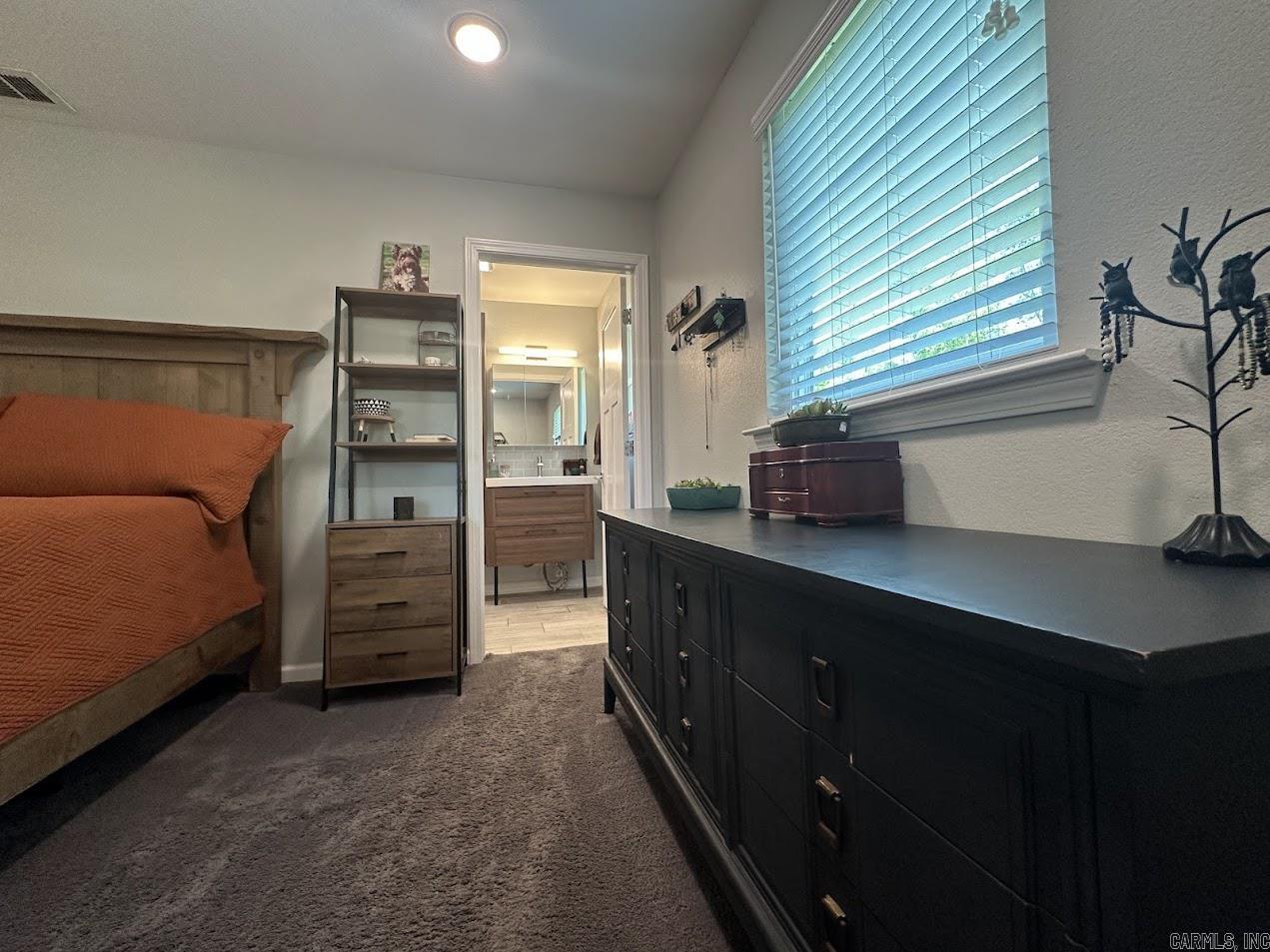 WHISPERING HILLS - Residential