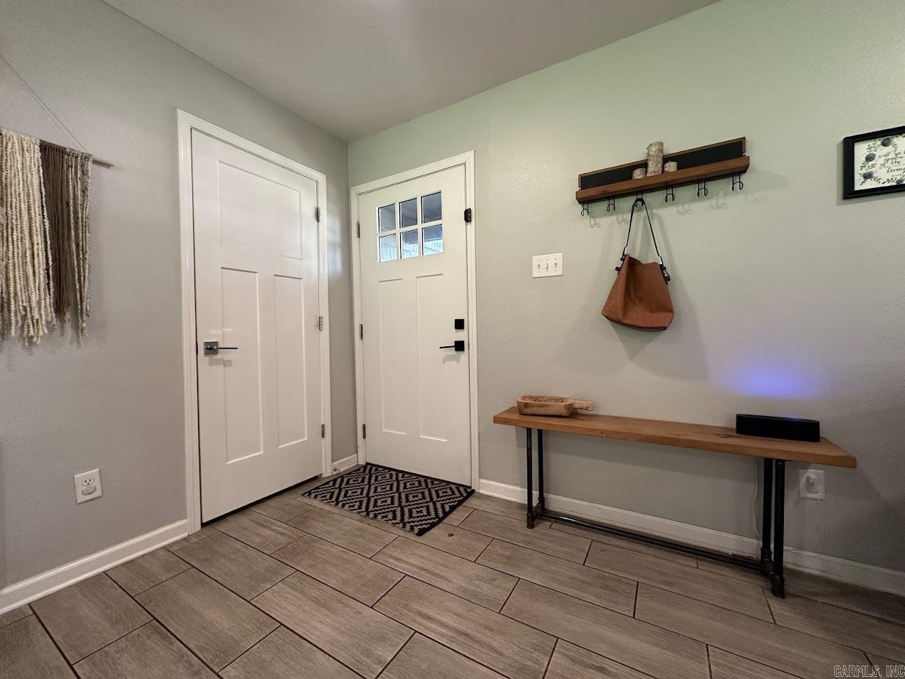 WHISPERING HILLS - Residential