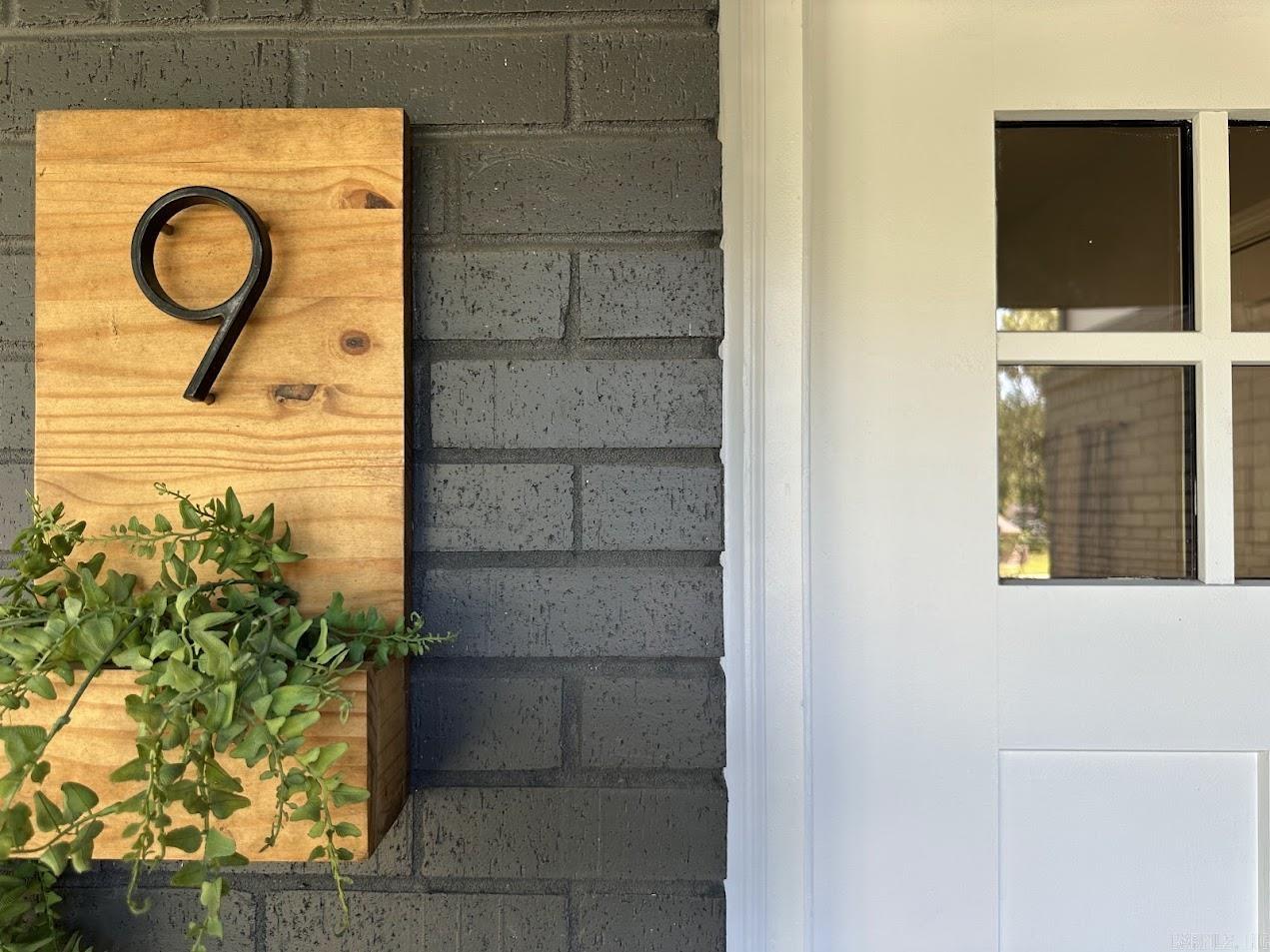 WHISPERING HILLS - Residential