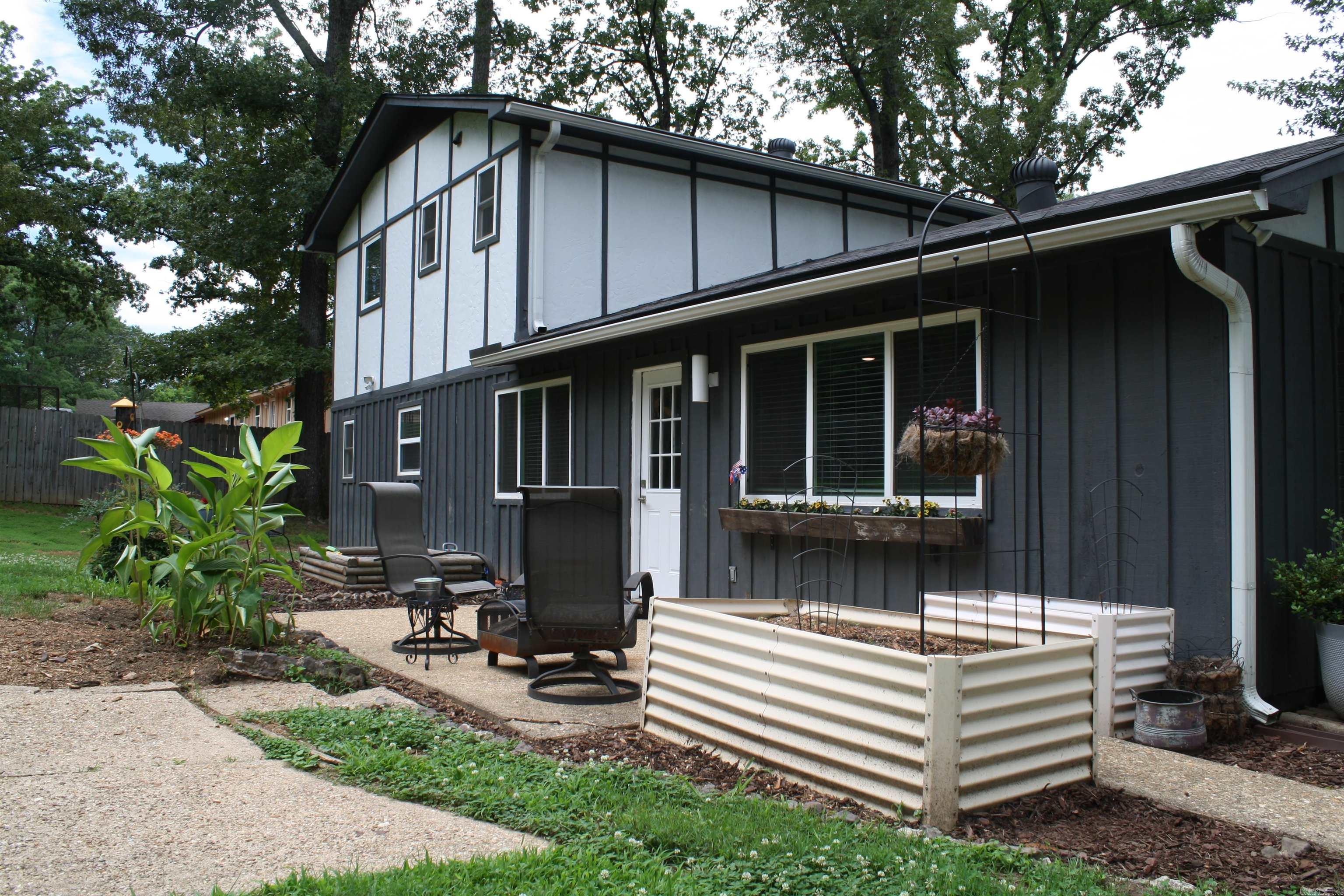 WHISPERING HILLS - Residential