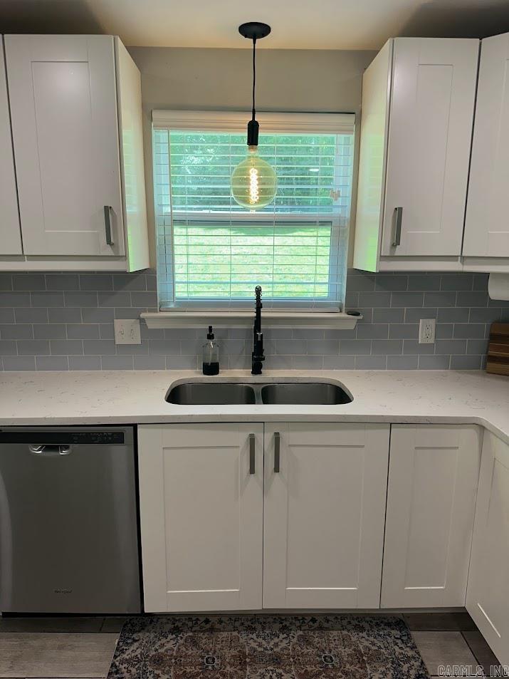 WHISPERING HILLS - Residential