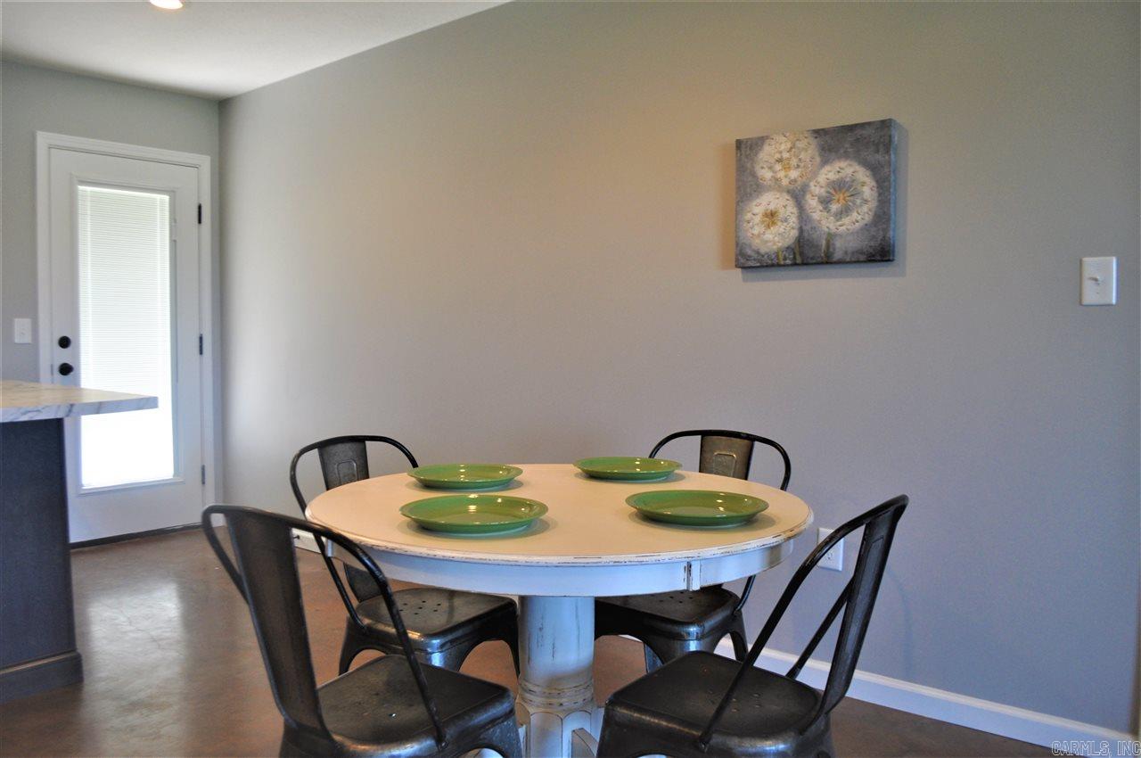 Donlee Ridge - Residential Lease