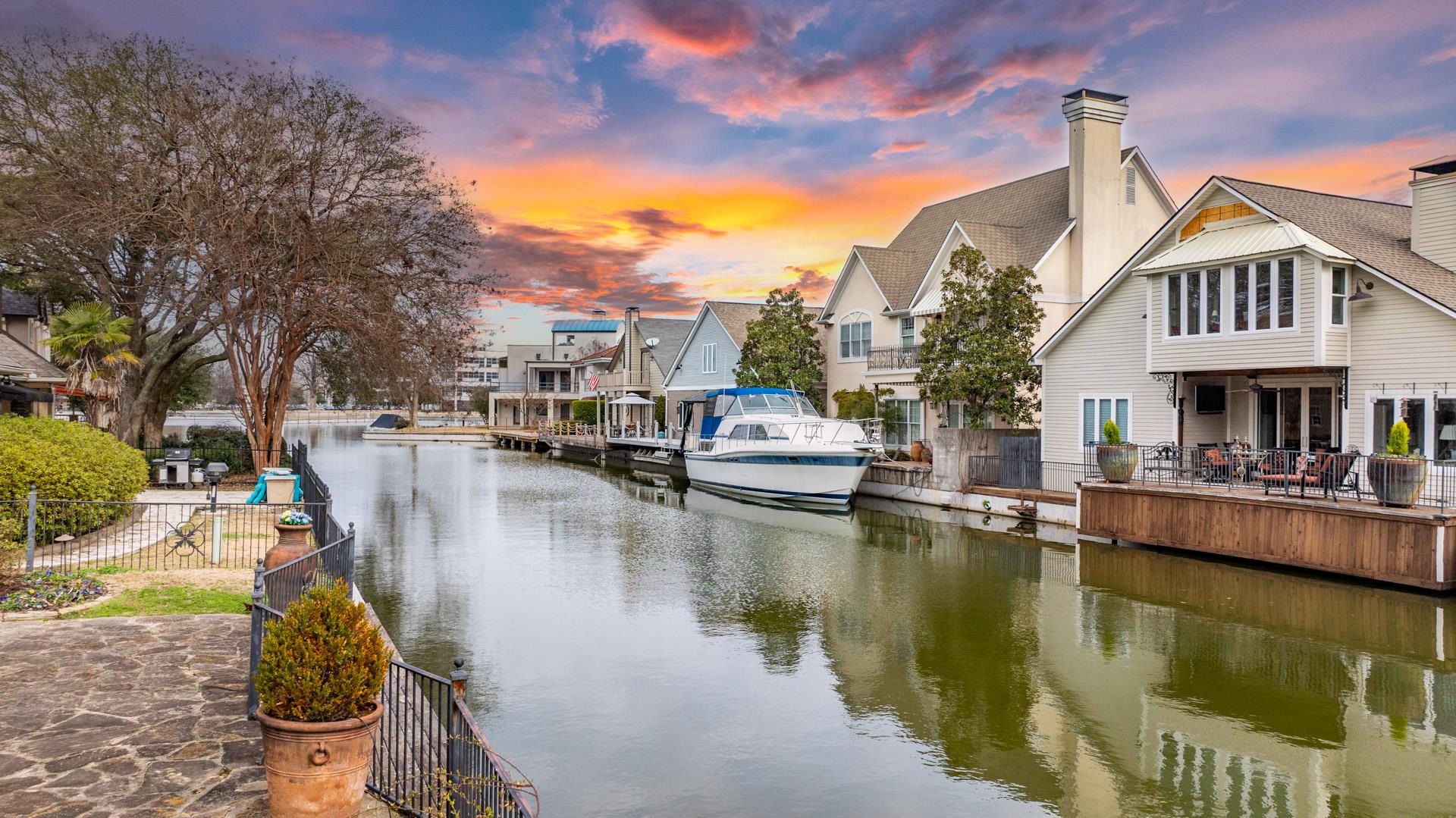 CANAL POINTE ADDN - Residential