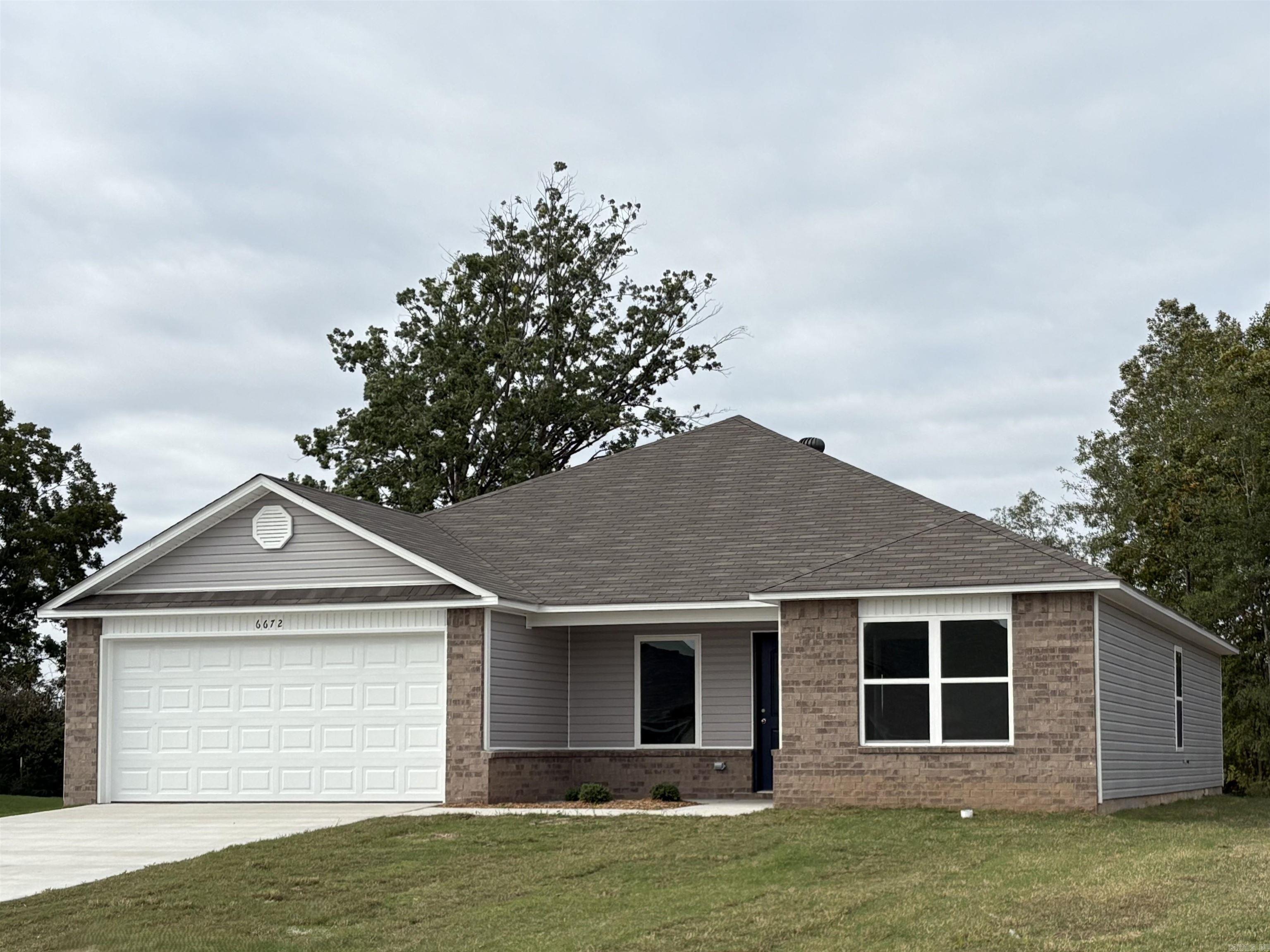 TRAMMEL ESTATES - Residential