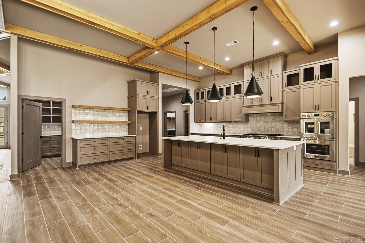 ARLINGTON PARK - Residential