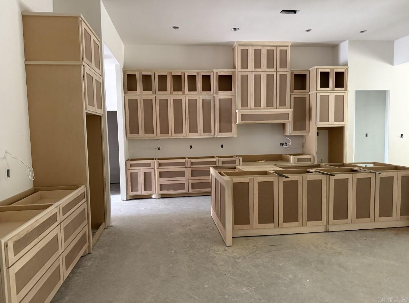 ARLINGTON PARK - Residential