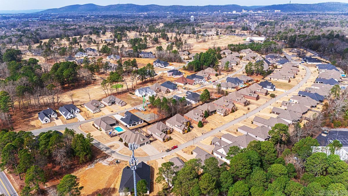 ARLINGTON PARK - Residential