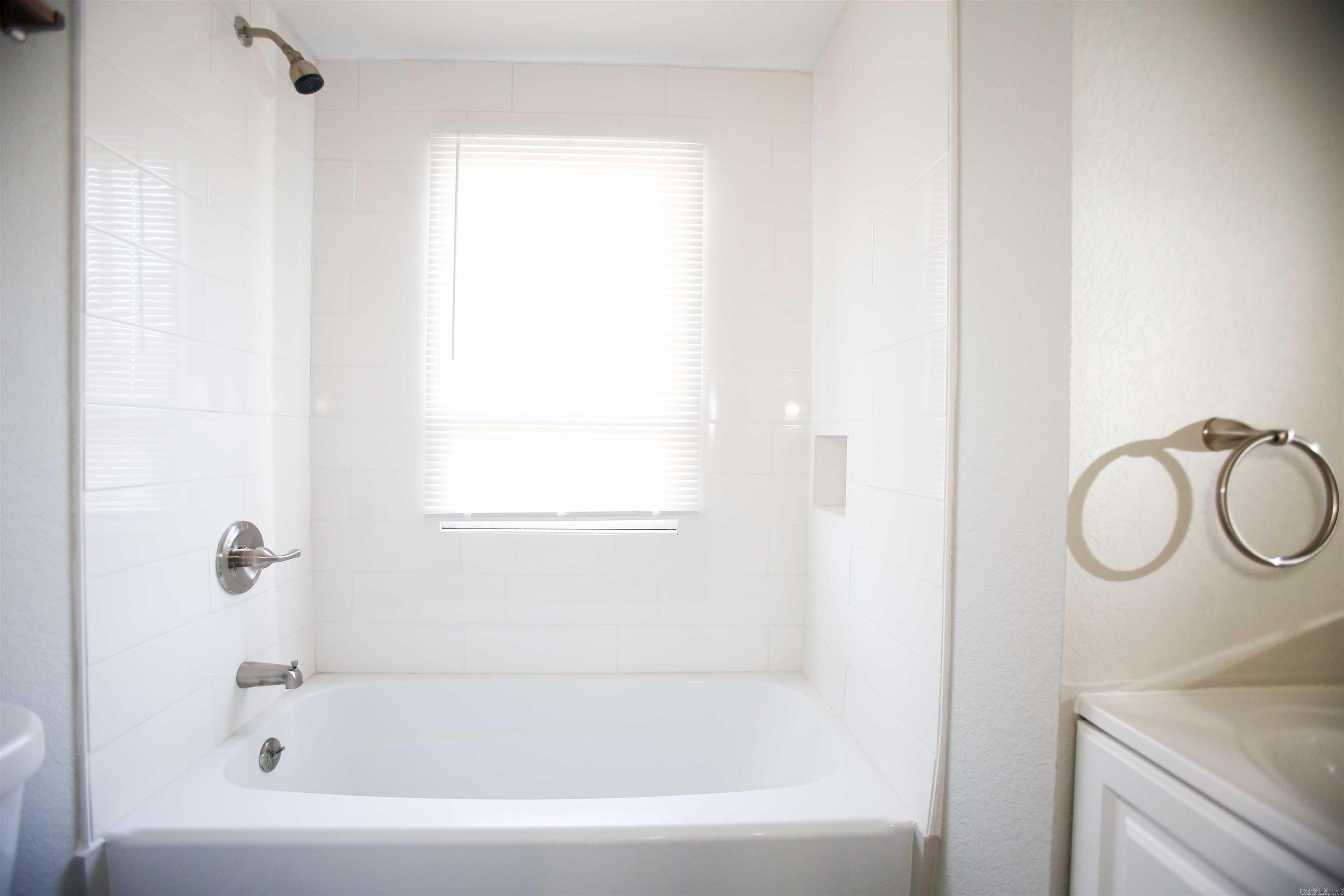 Weldon E Wrights - Residential Lease