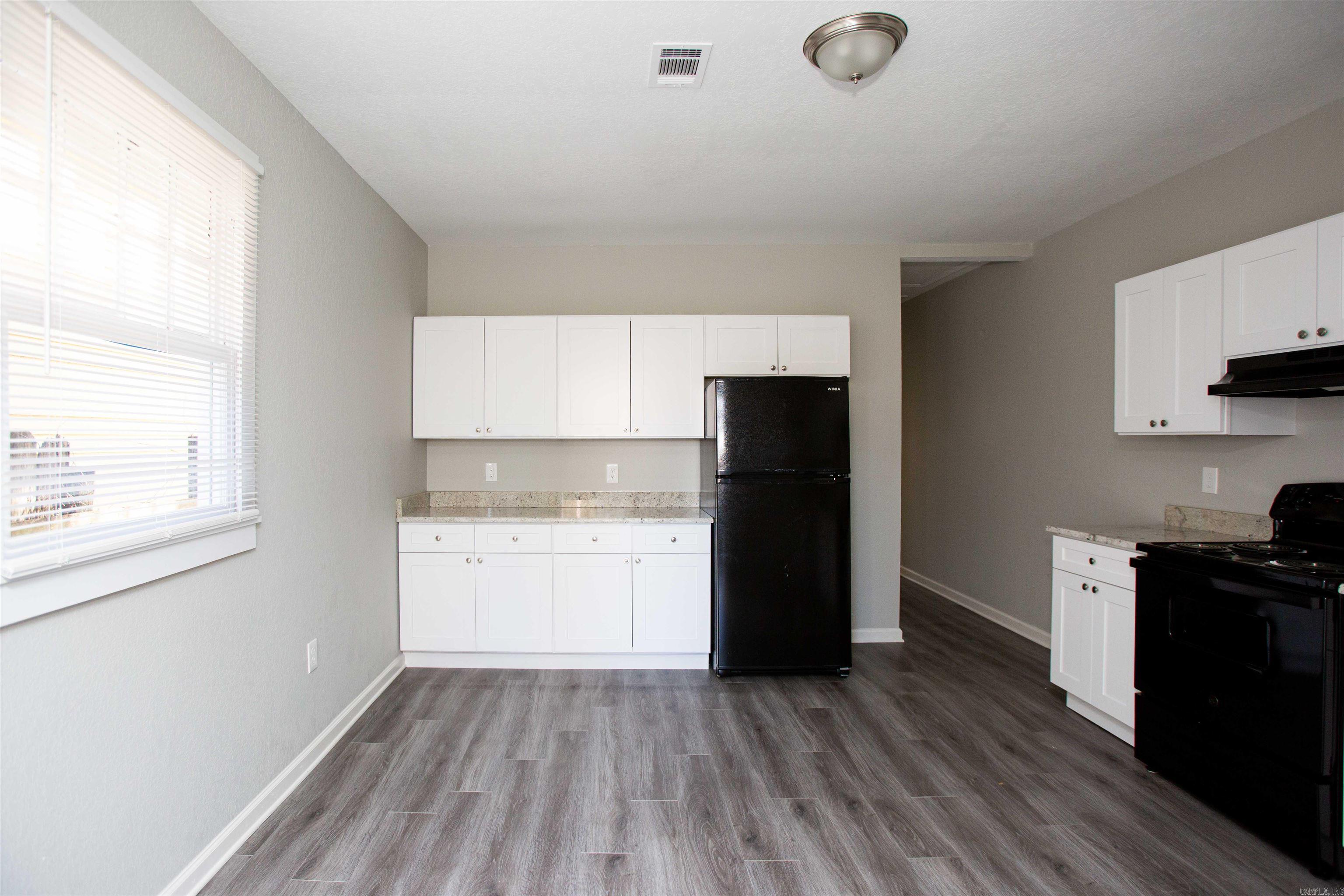 Weldon E Wrights - Residential Lease