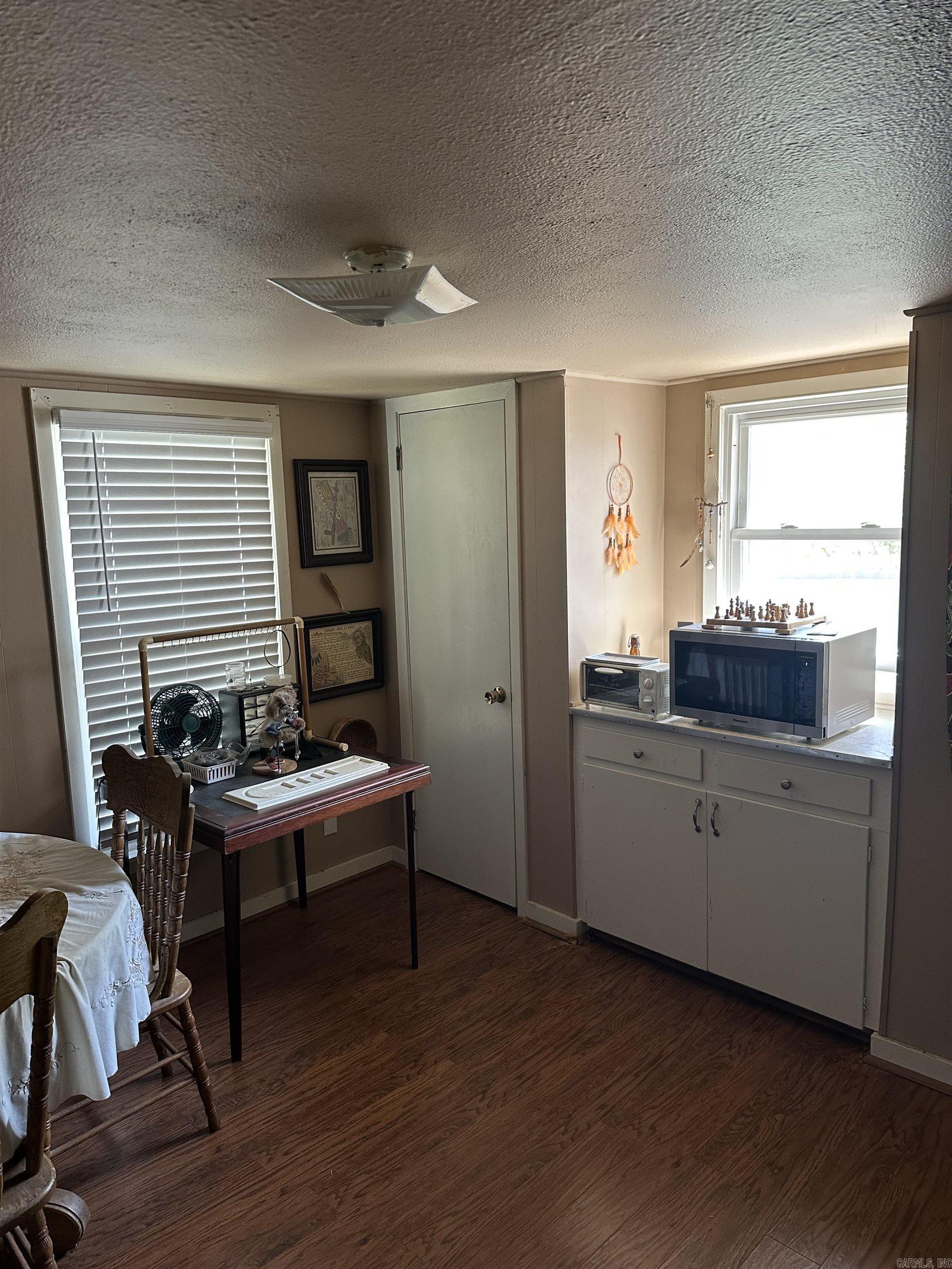 BALD KNOB OUTLOTS - Residential