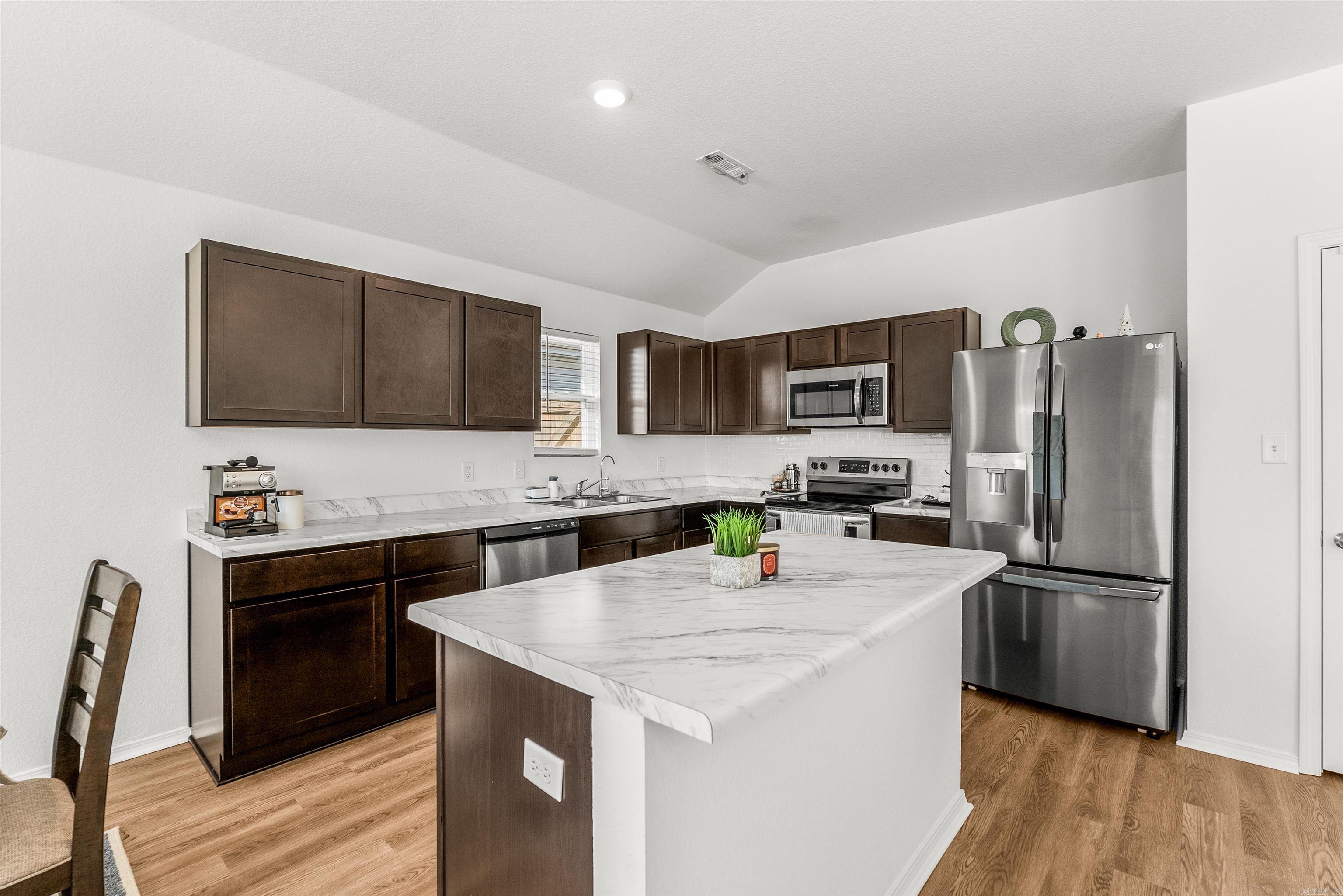 CYPRESS BEND AT WHITE OAK CROSSI - Residential