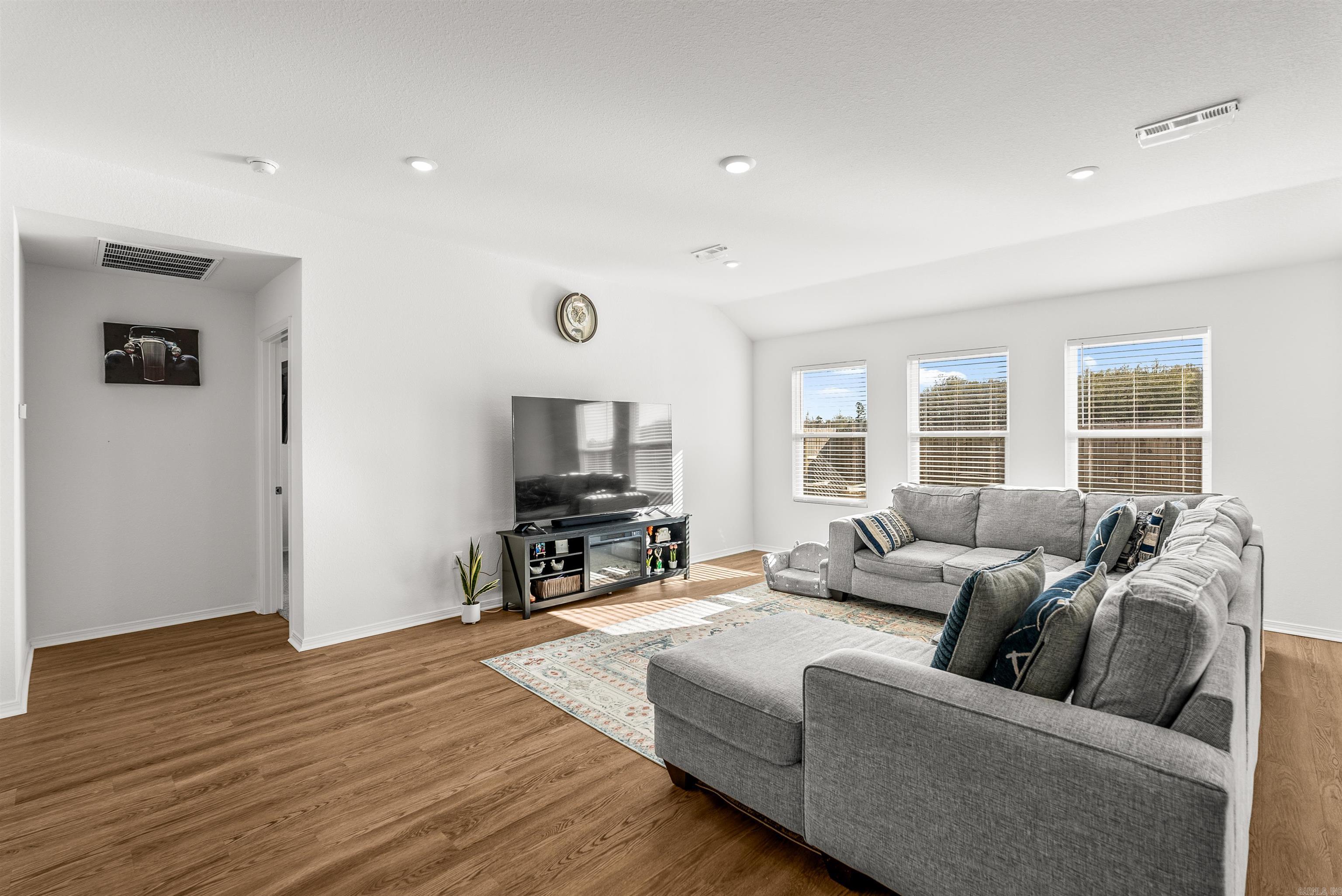 CYPRESS BEND AT WHITE OAK CROSSI - Residential