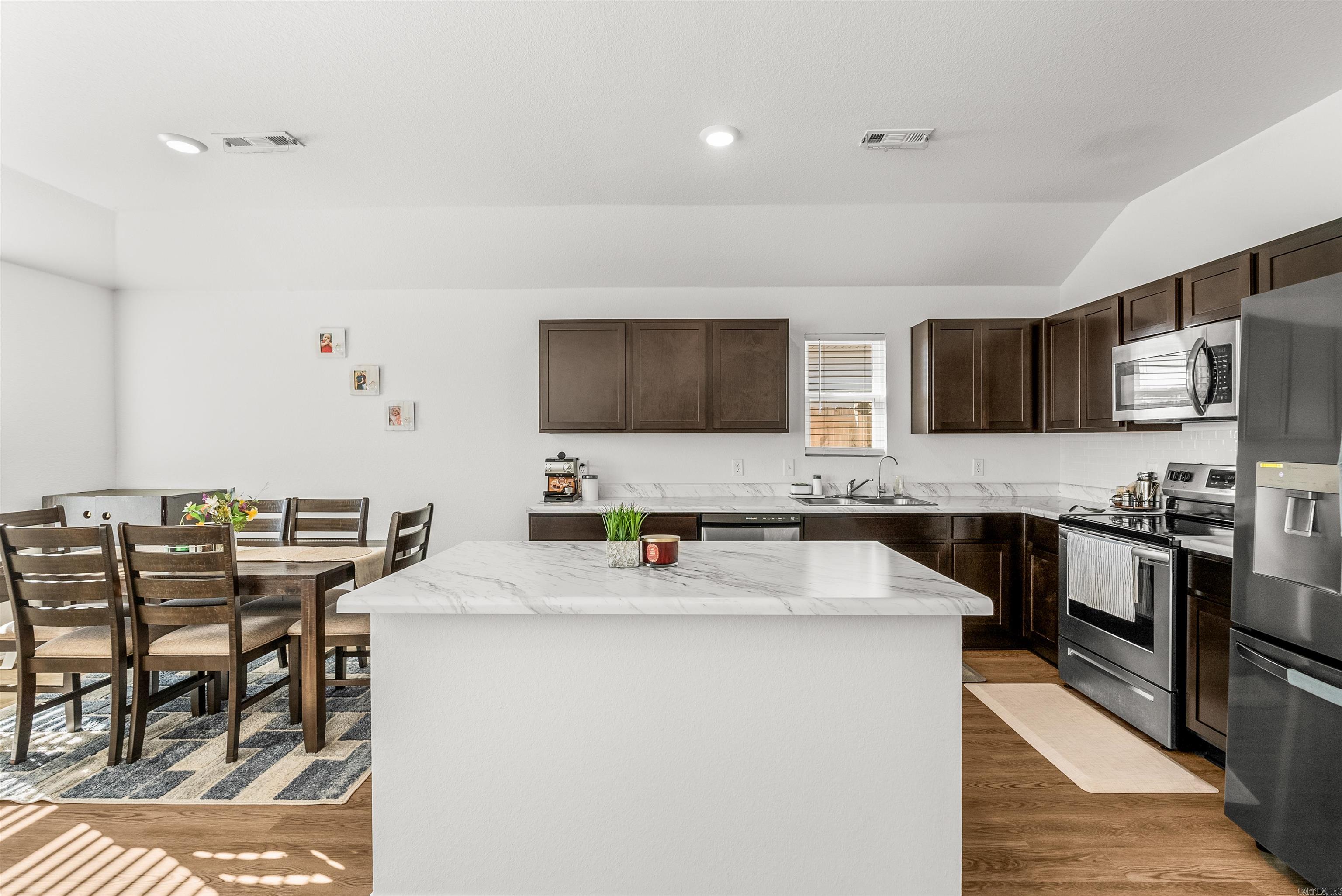 CYPRESS BEND AT WHITE OAK CROSSI - Residential