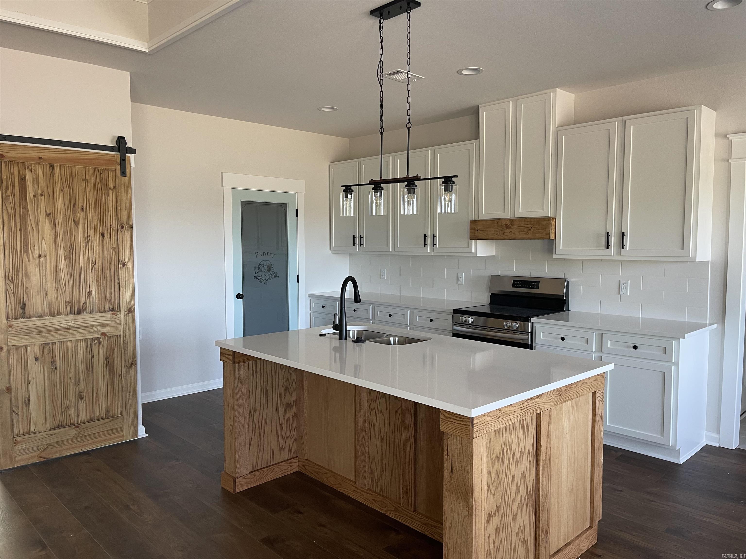 NATALIE'S PLACE - Residential