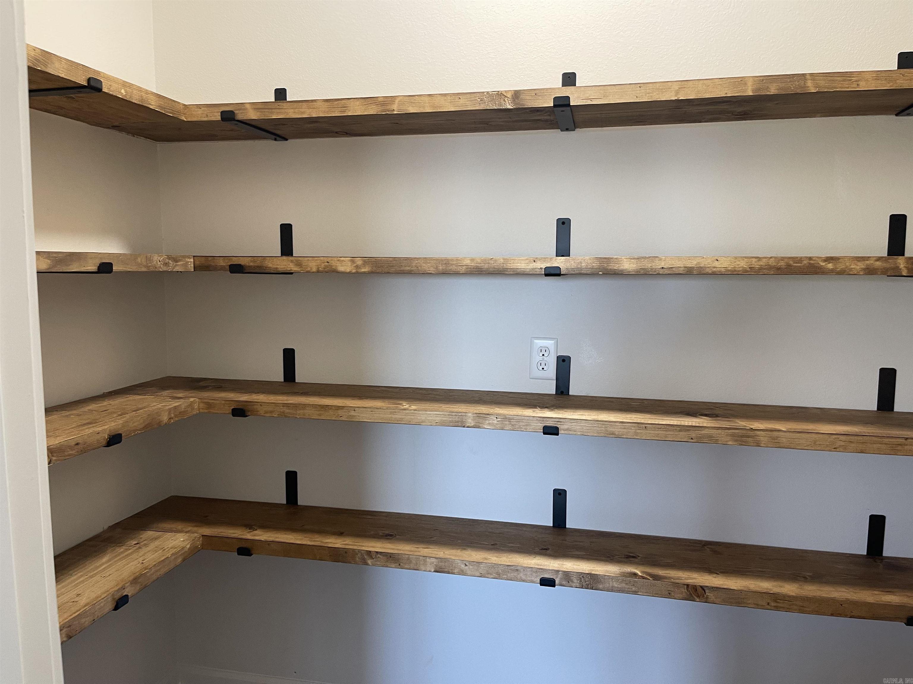 NATALIE'S PLACE - Residential