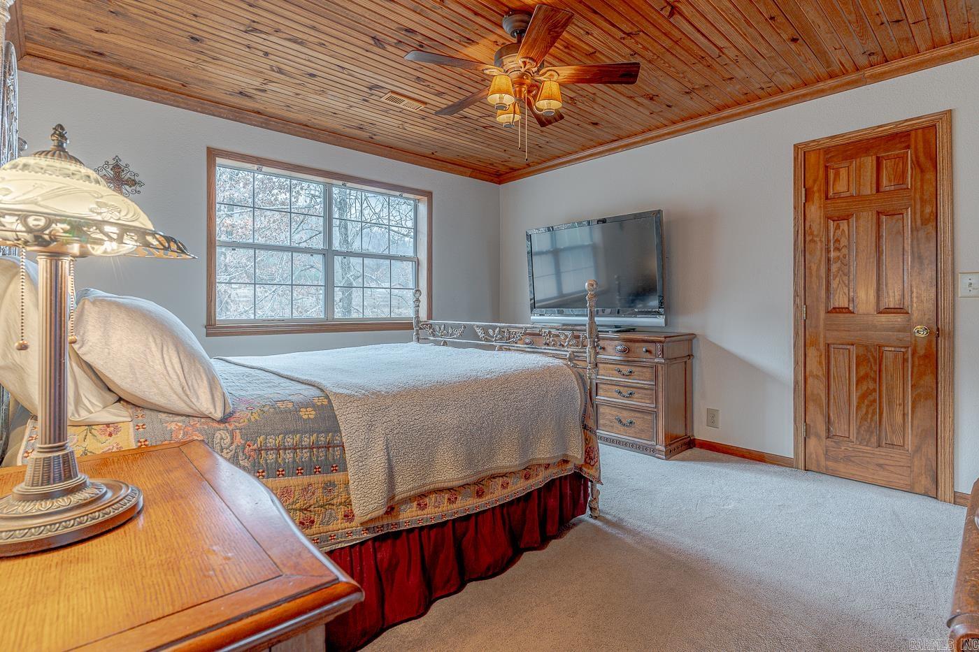 DOVE ACRES - Residential Lease