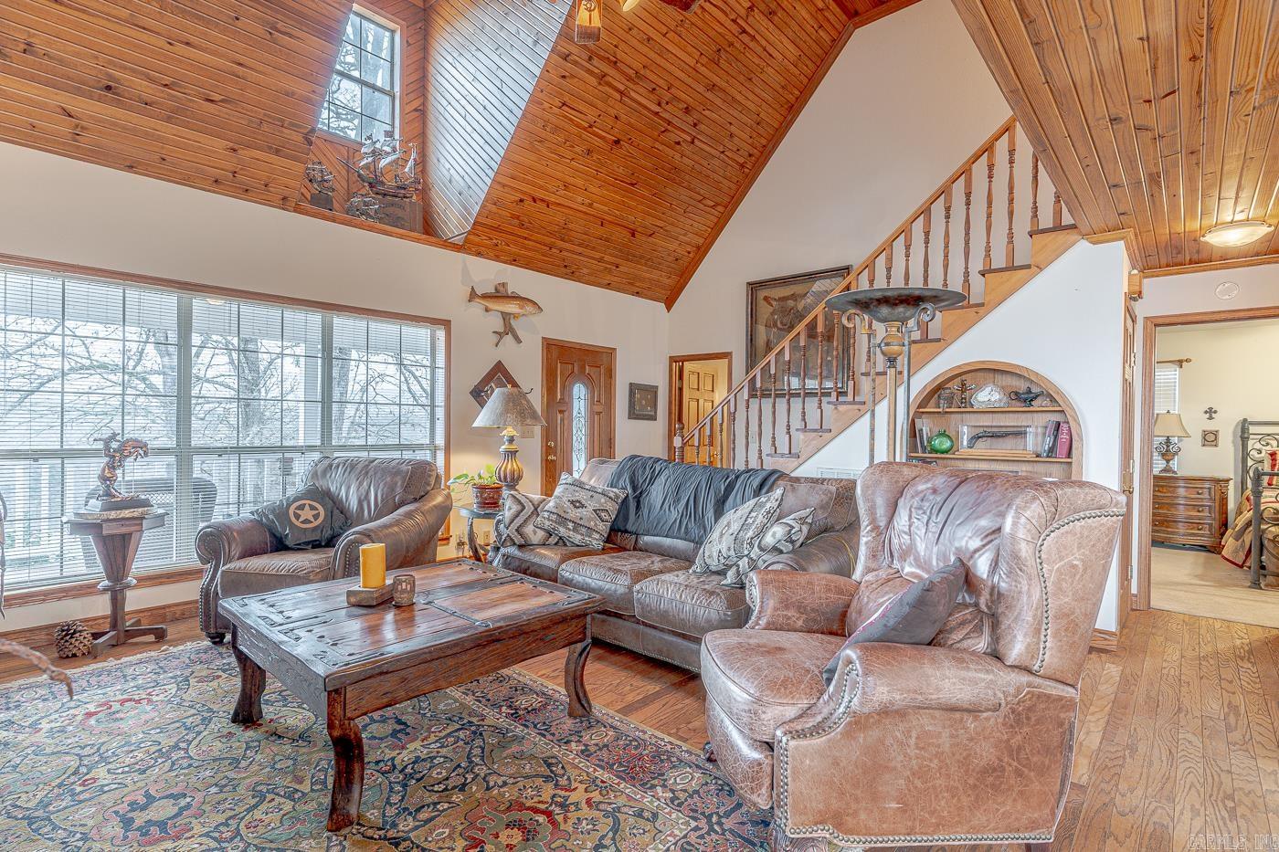 DOVE ACRES - Residential Lease