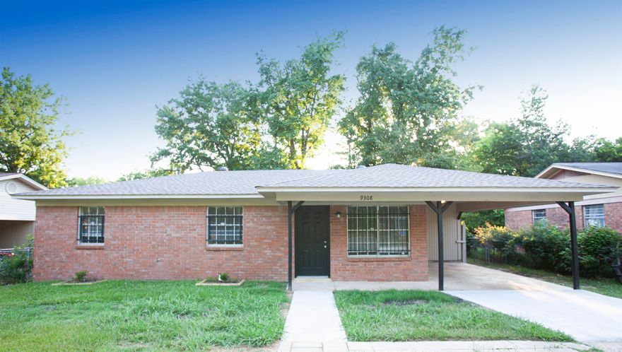 Newly remodeled 3BR home in SWLR. Plenty of living space. Large yard that is perfect for anyone with a green thumb. The lease for this property is for two years with a 3% increase after the first year. Income has to be three times the amount of rent unless you have a housing voucher.