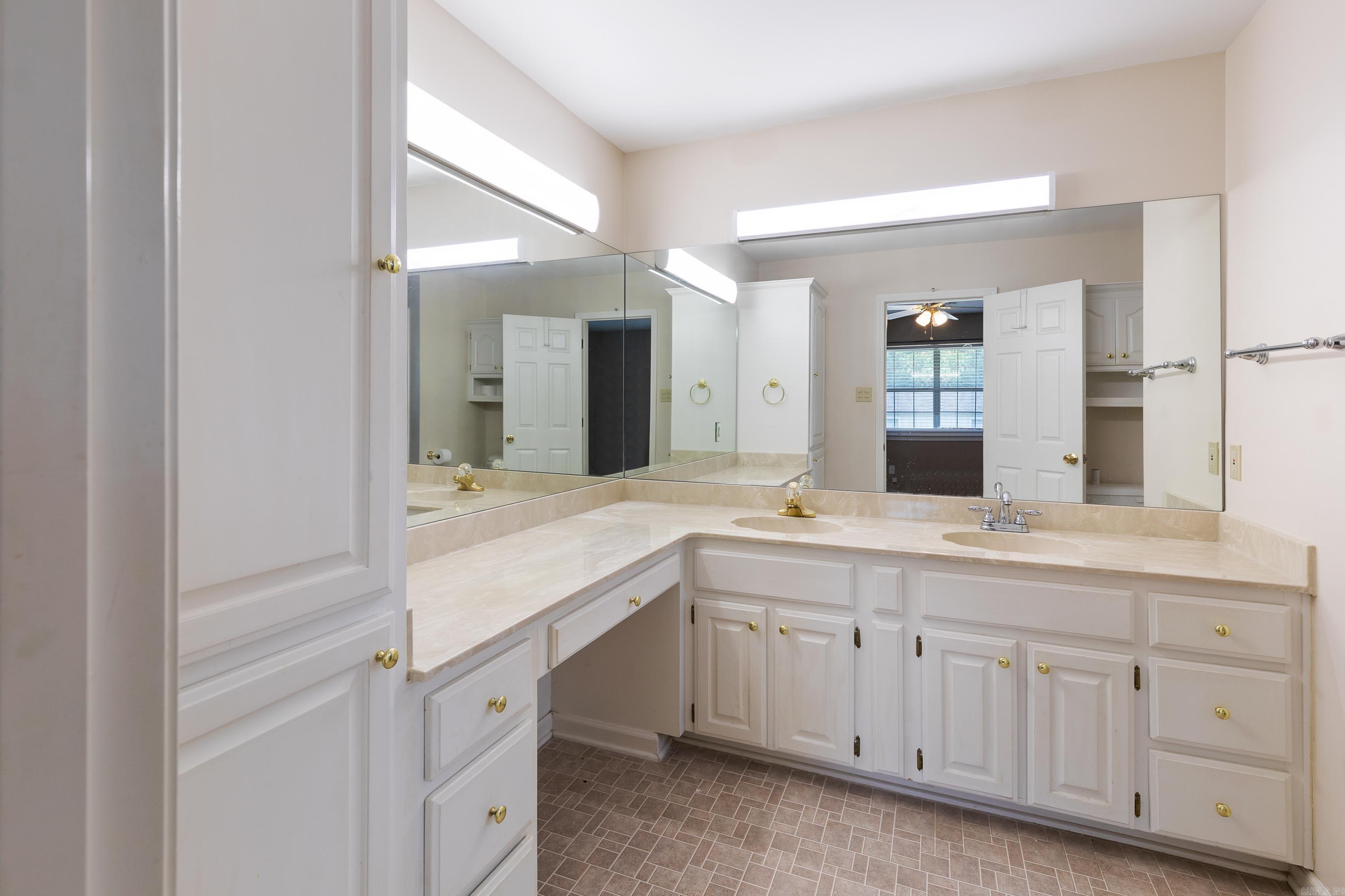 MORDEN - Residential