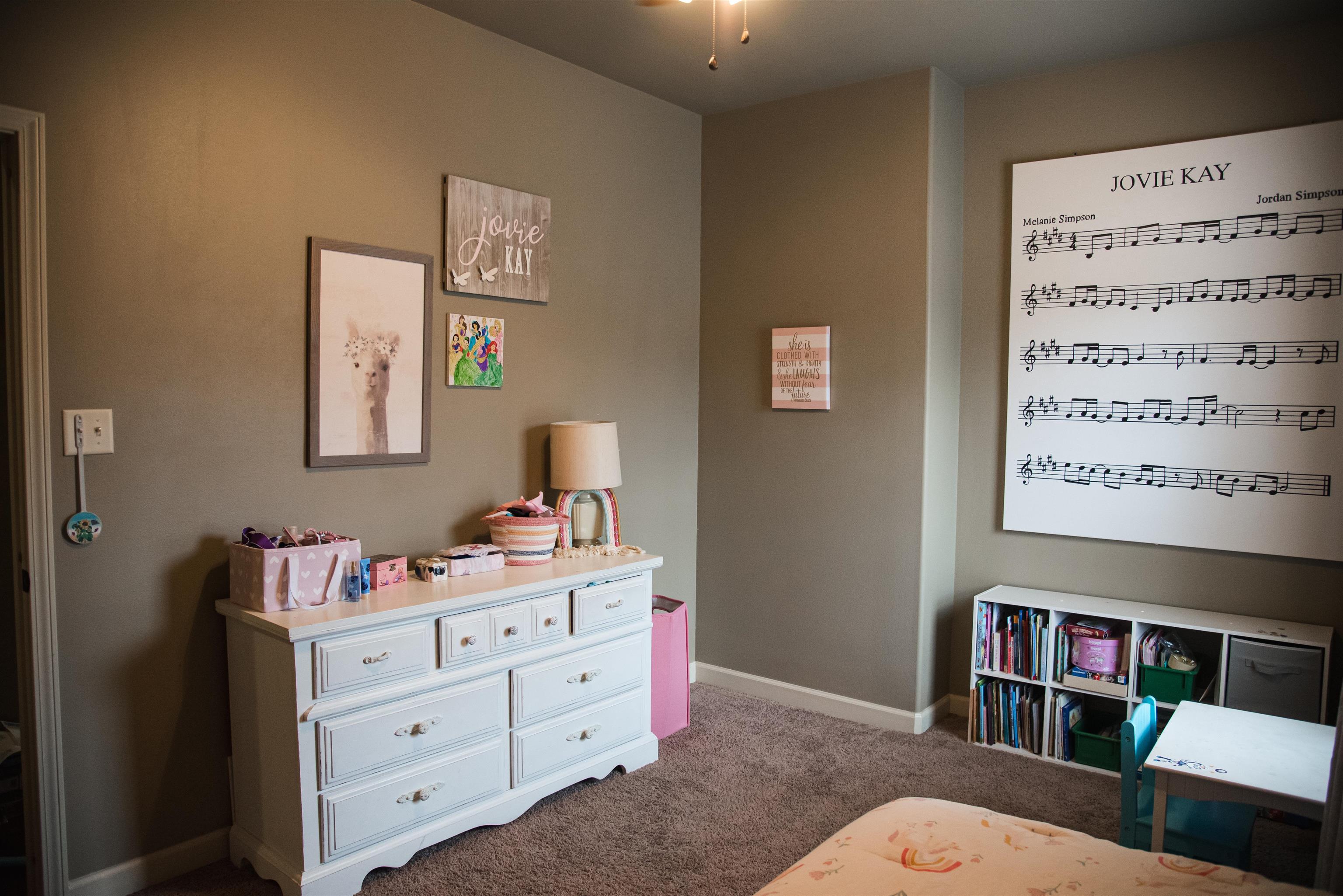 HIDDEN LAKE ESTATES - Residential