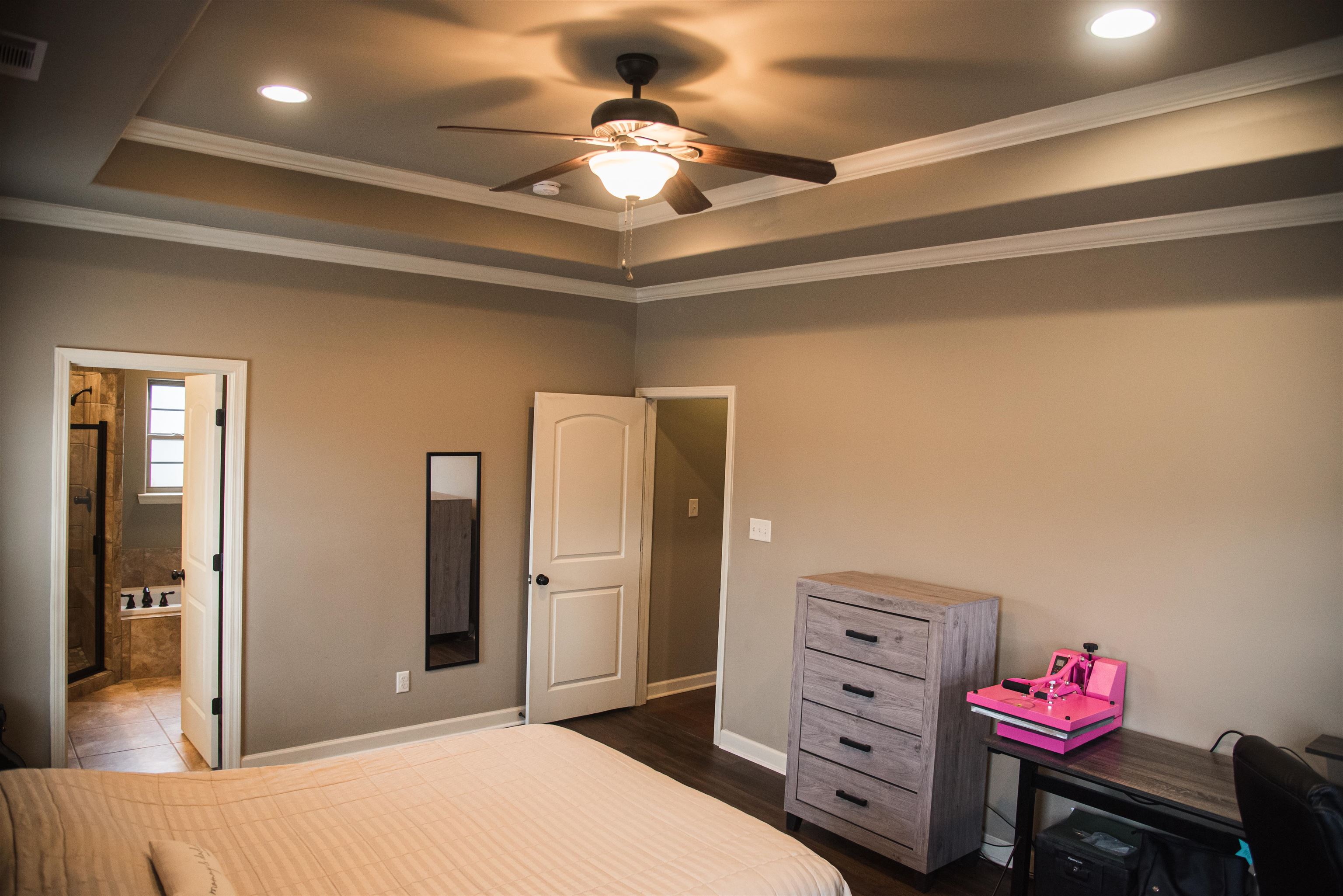 HIDDEN LAKE ESTATES - Residential