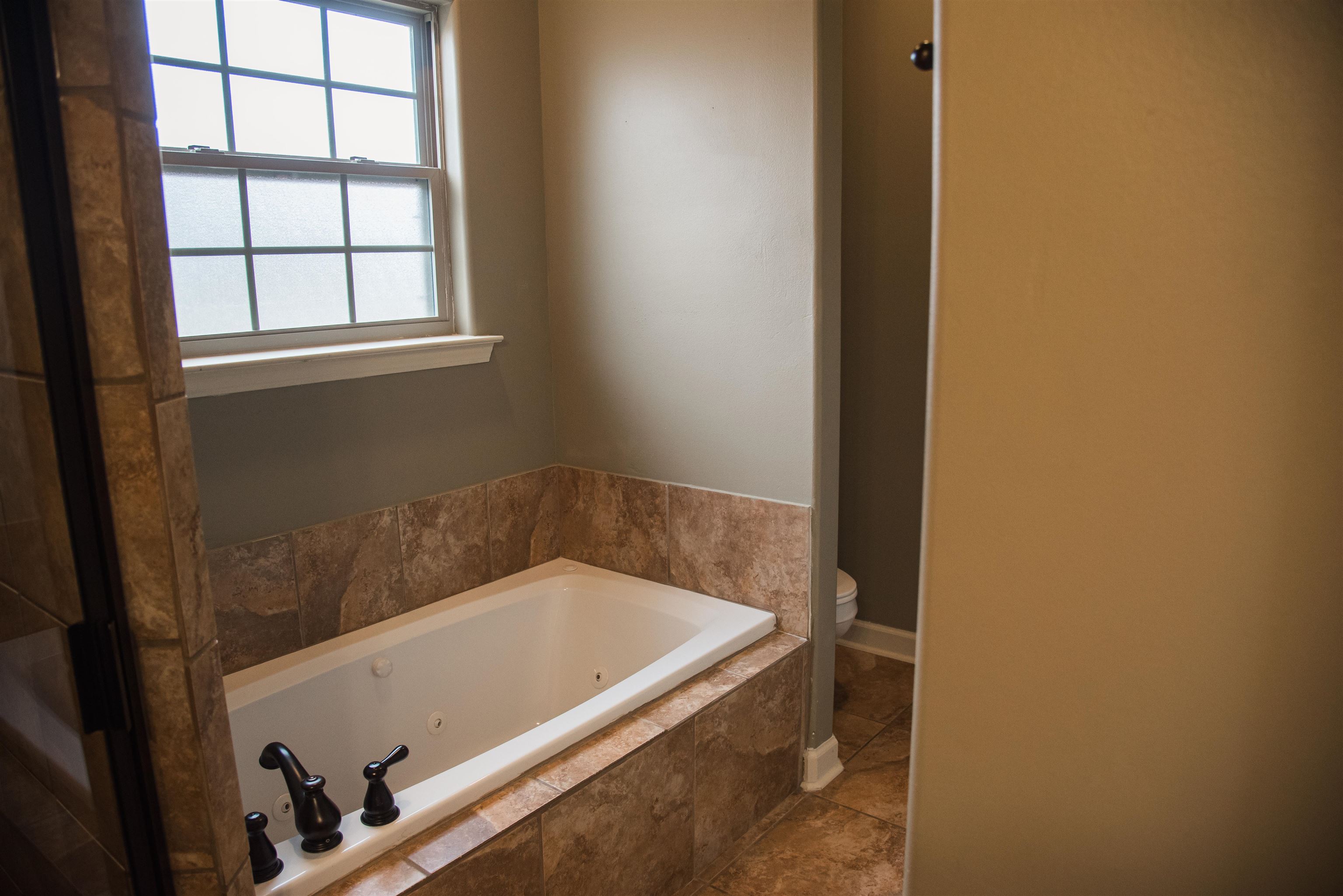 HIDDEN LAKE ESTATES - Residential