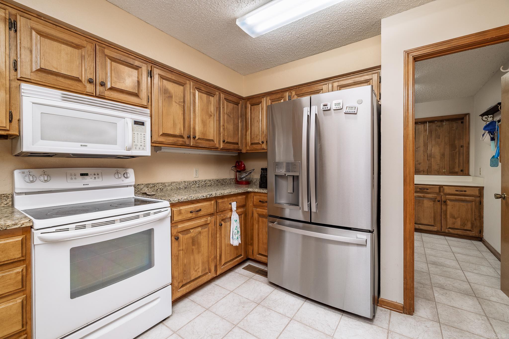 ALMENDRA - Residential