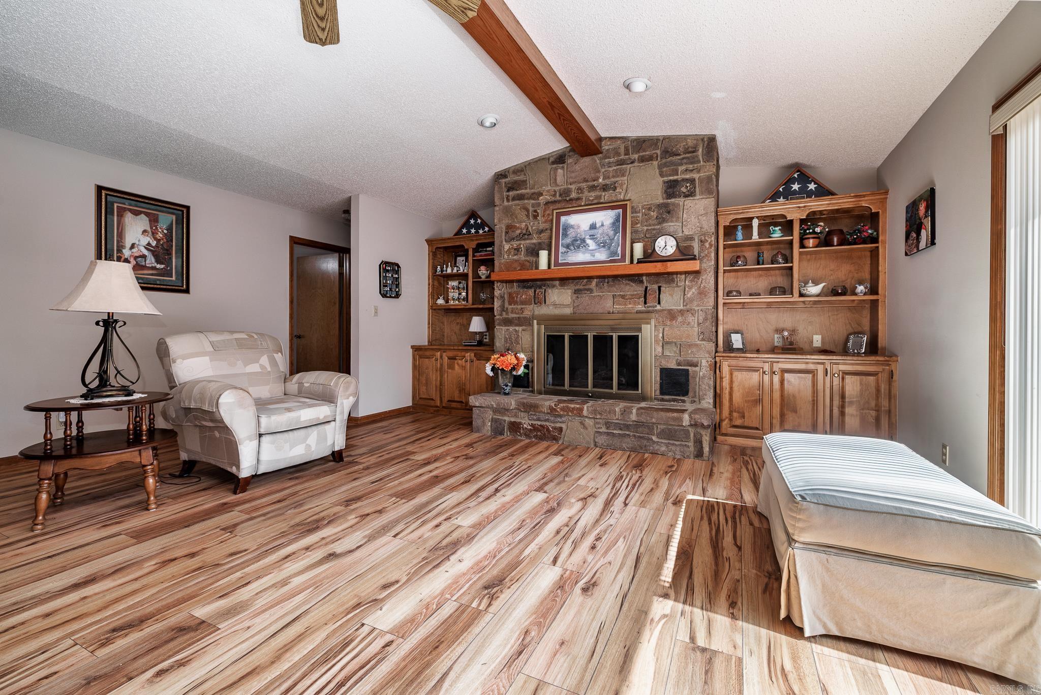 ALMENDRA - Residential