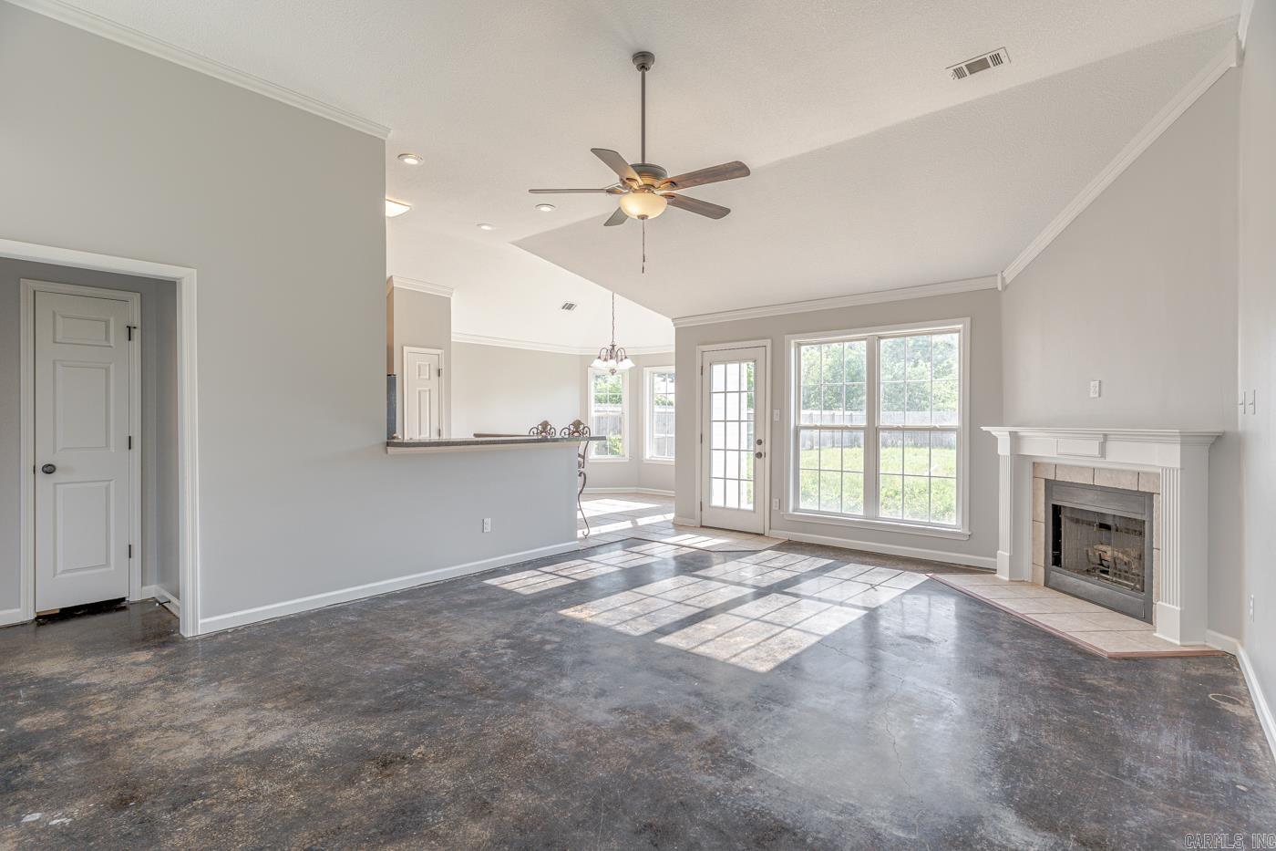 DEERFIELD - Residential