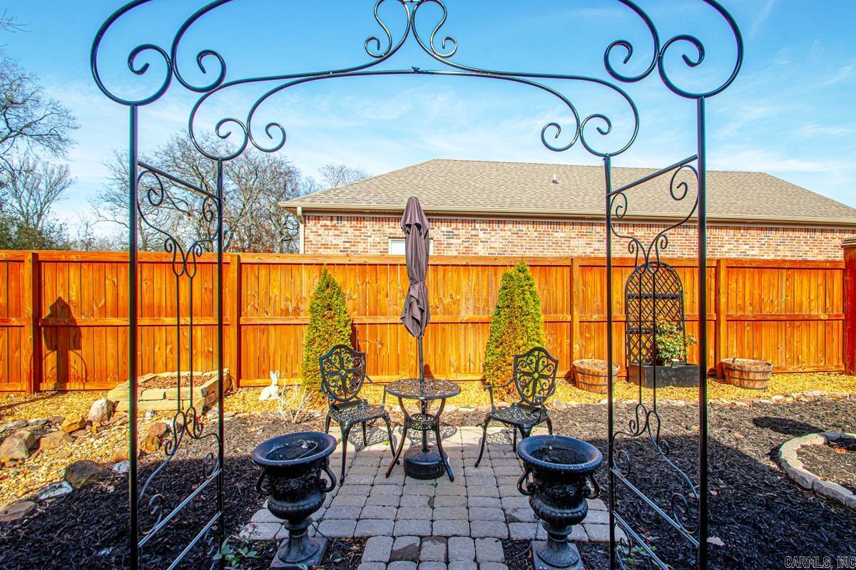 OLDE SALEM TOWNSHIP - Residential