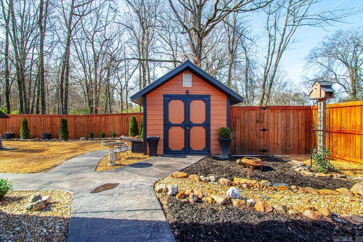 OLDE SALEM TOWNSHIP - Residential