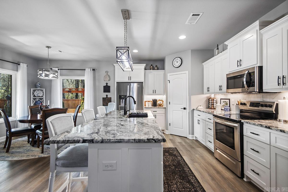 OLDE SALEM TOWNSHIP - Residential