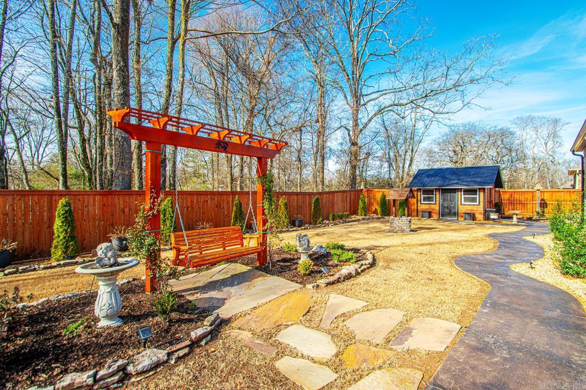 OLDE SALEM TOWNSHIP - Residential