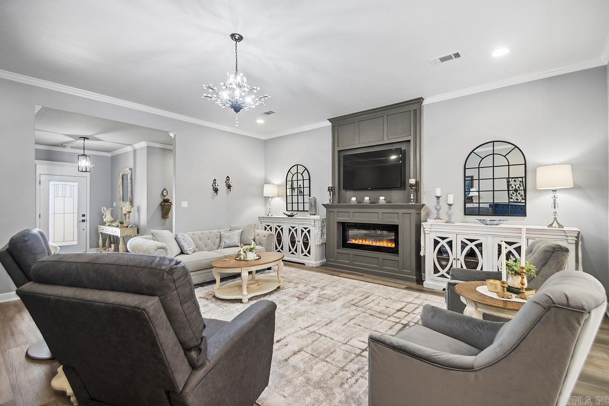 OLDE SALEM TOWNSHIP - Residential