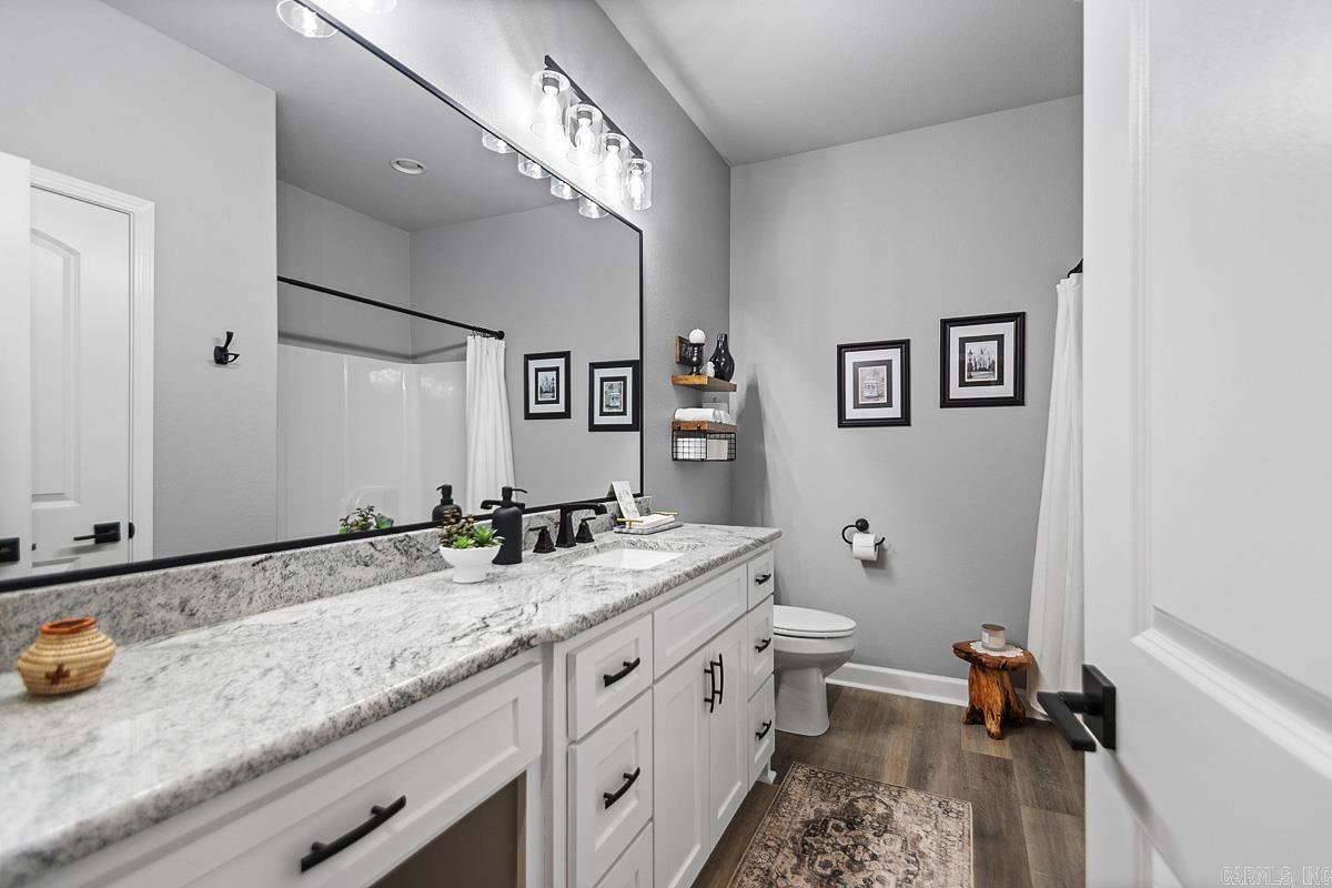 OLDE SALEM TOWNSHIP - Residential