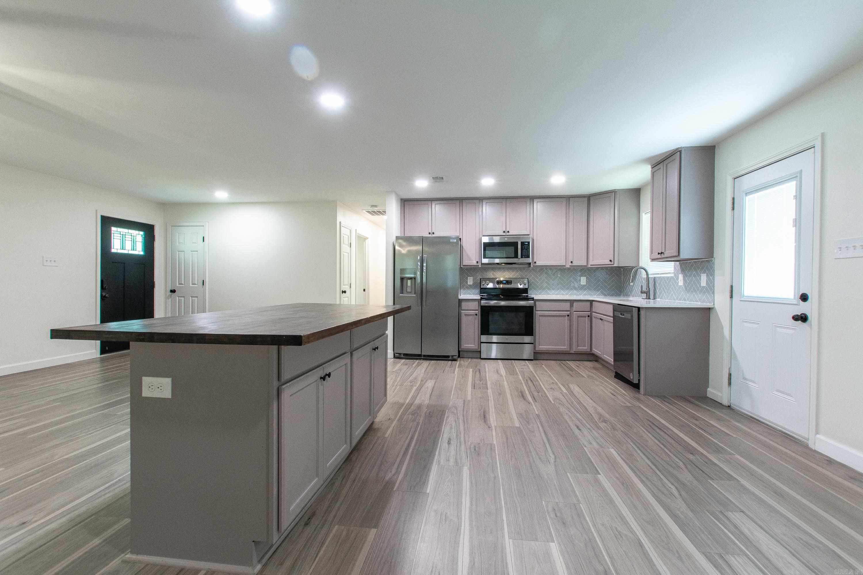 MCNEIL - Residential