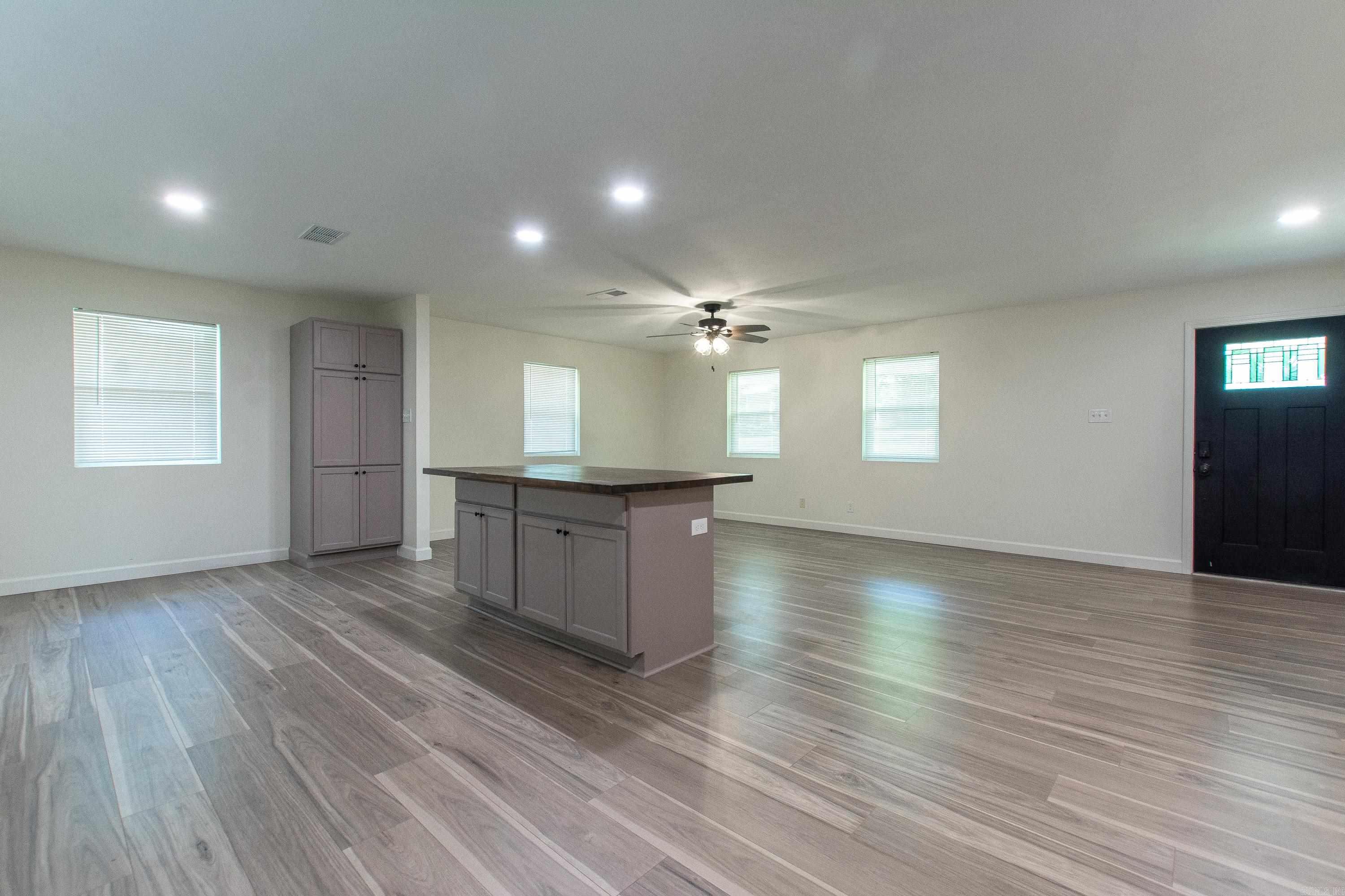 MCNEIL - Residential