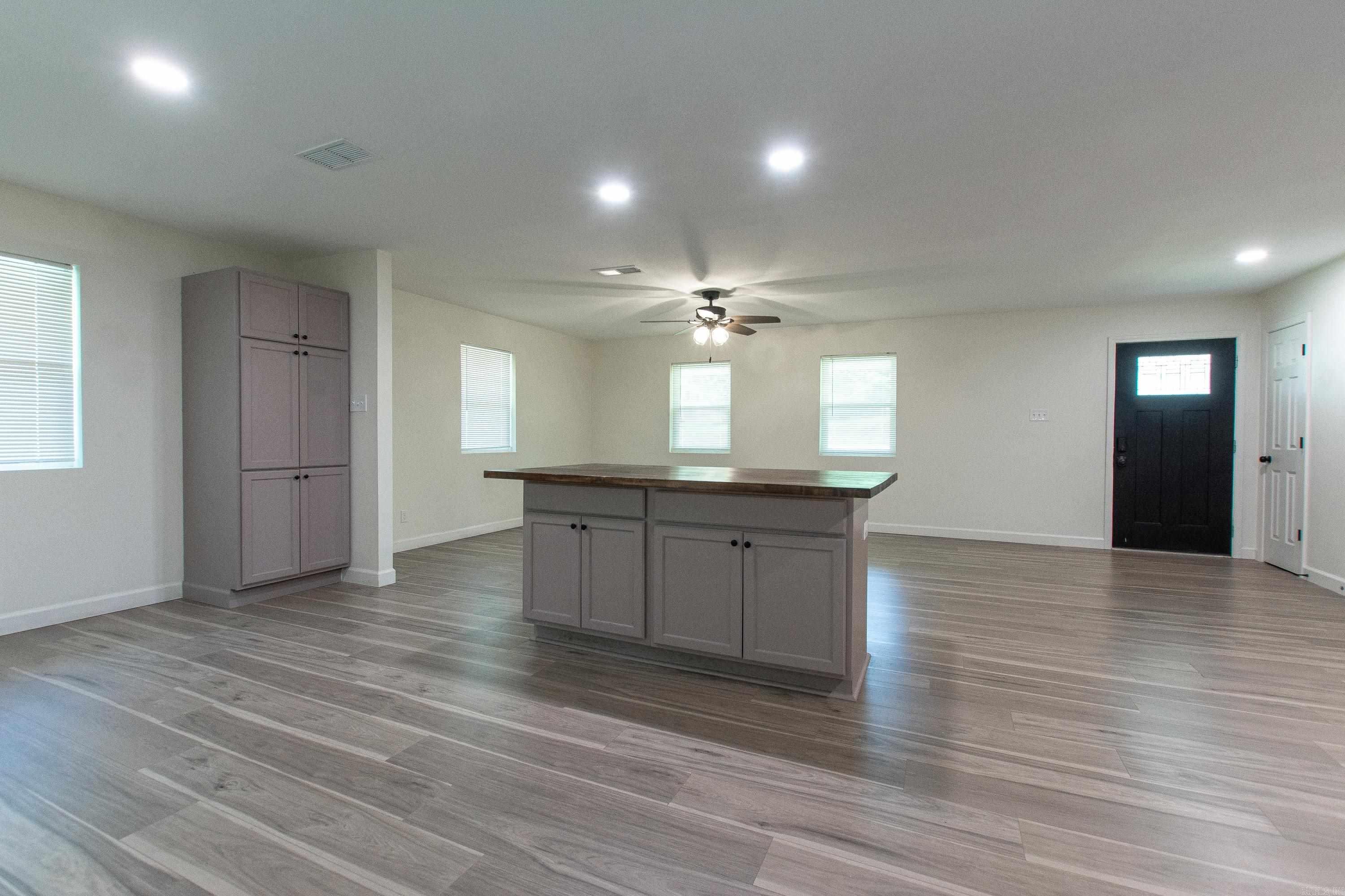 MCNEIL - Residential